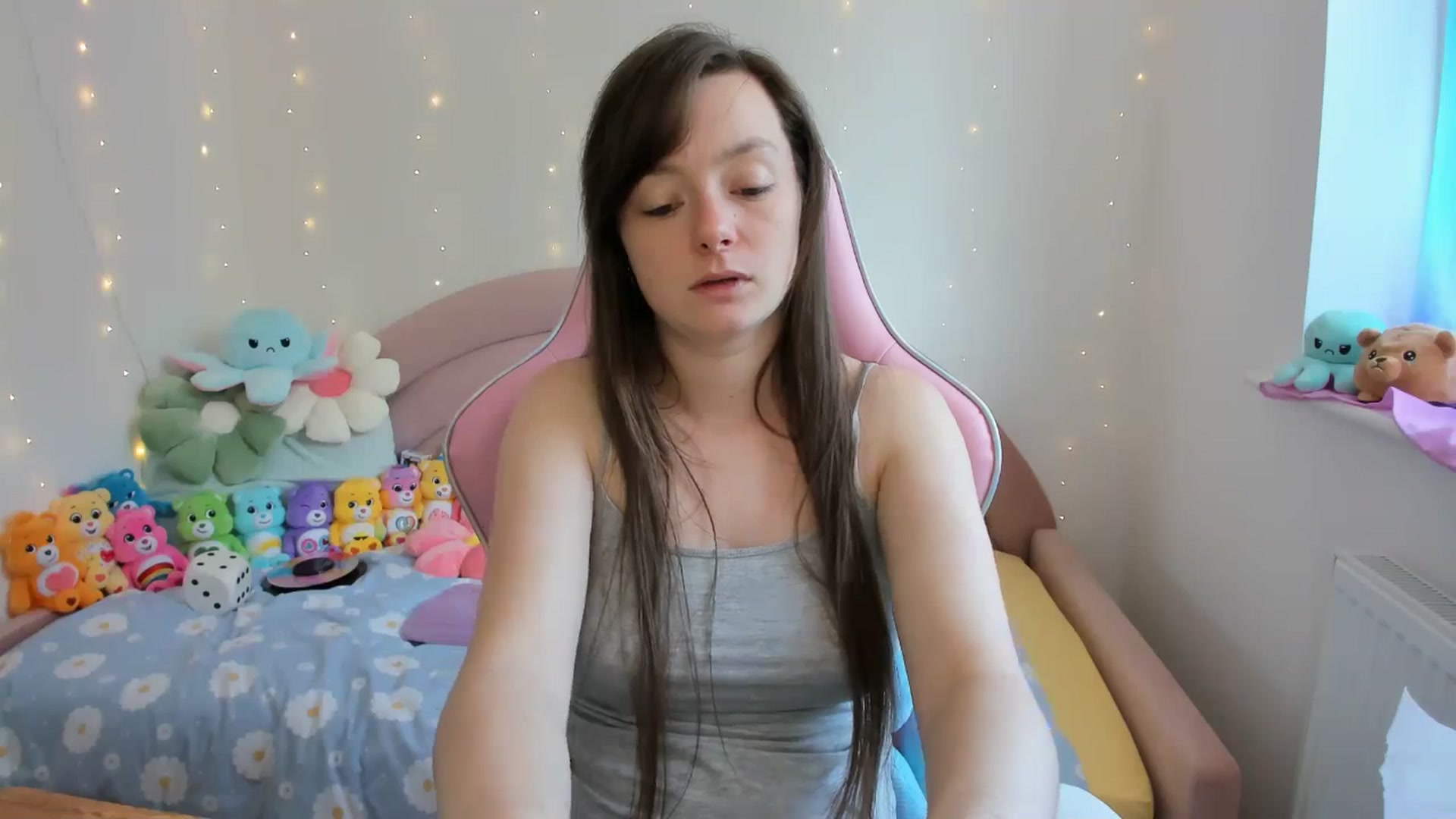 Gallery image thumbnail from JessieBear_'s myfreecams stream on, 09/17/2024, 13:56 image 2 of 20