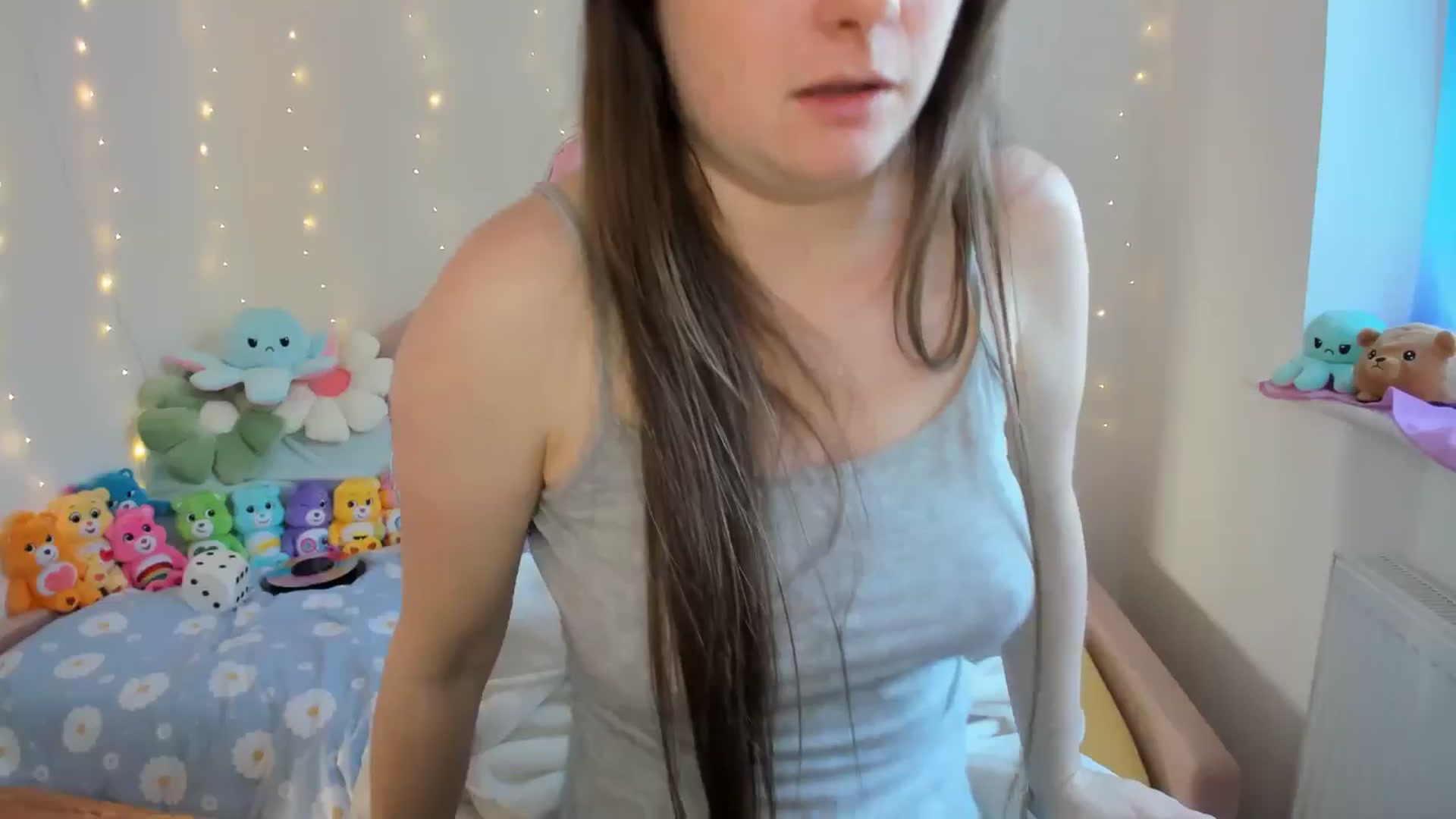 Gallery image thumbnail from JessieBear_'s myfreecams stream on, 09/17/2024, 17:09 image 4 of 20