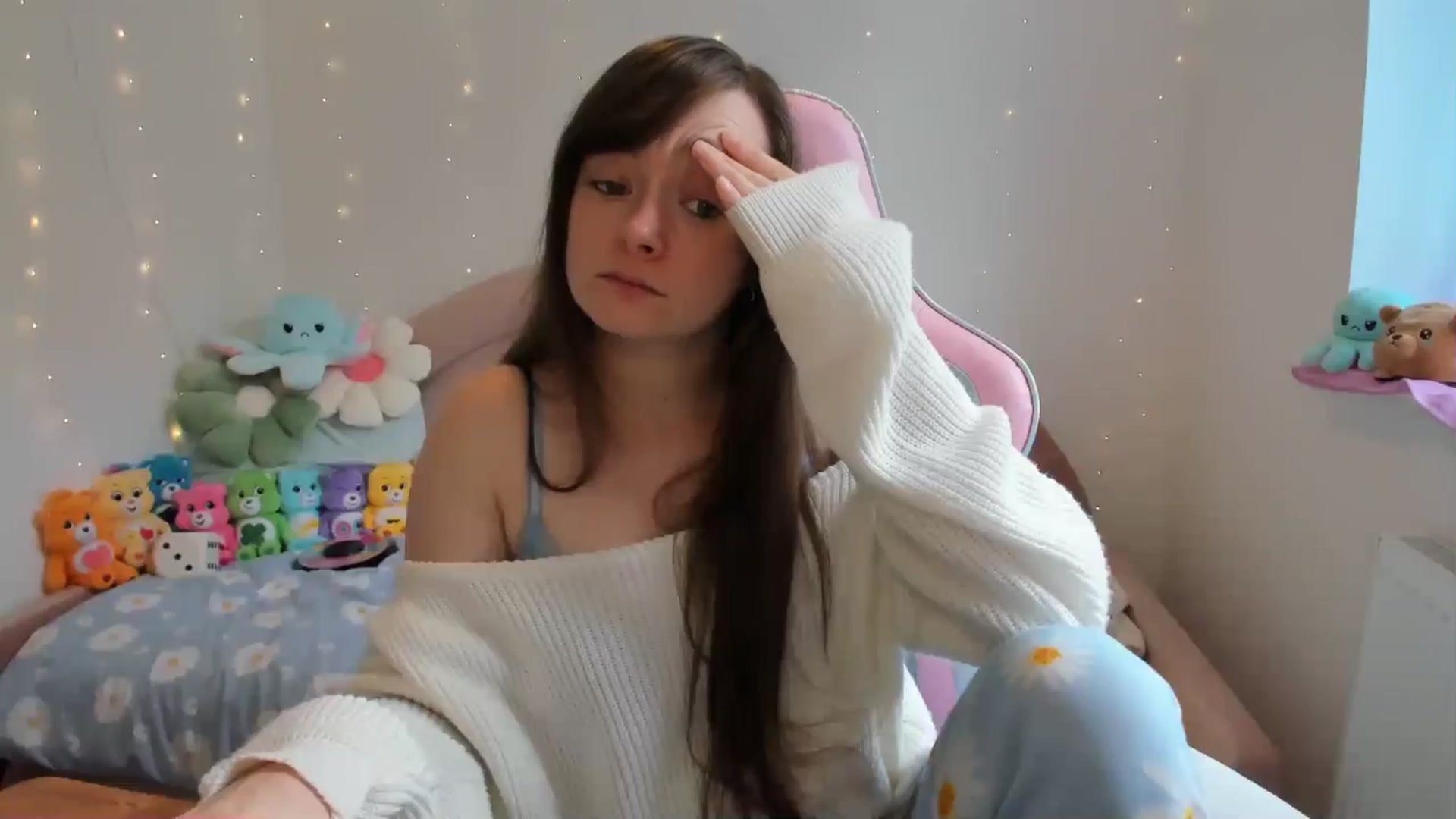 Gallery image thumbnail from JessieBear_'s myfreecams stream on, 09/20/2024, 13:05 image 15 of 20
