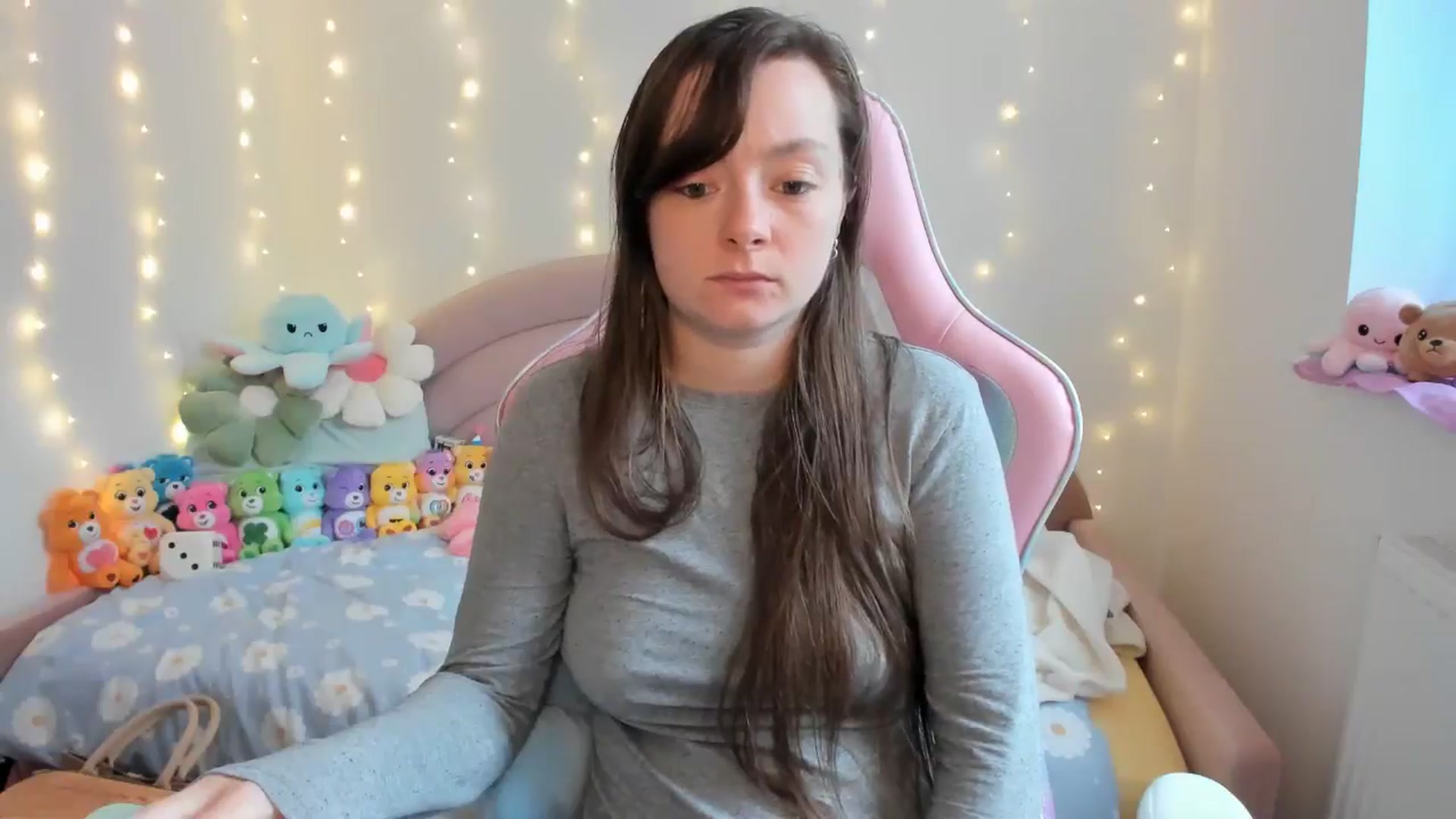 Gallery image thumbnail from JessieBear_'s myfreecams stream on, 09/23/2024, 16:34 image 14 of 20