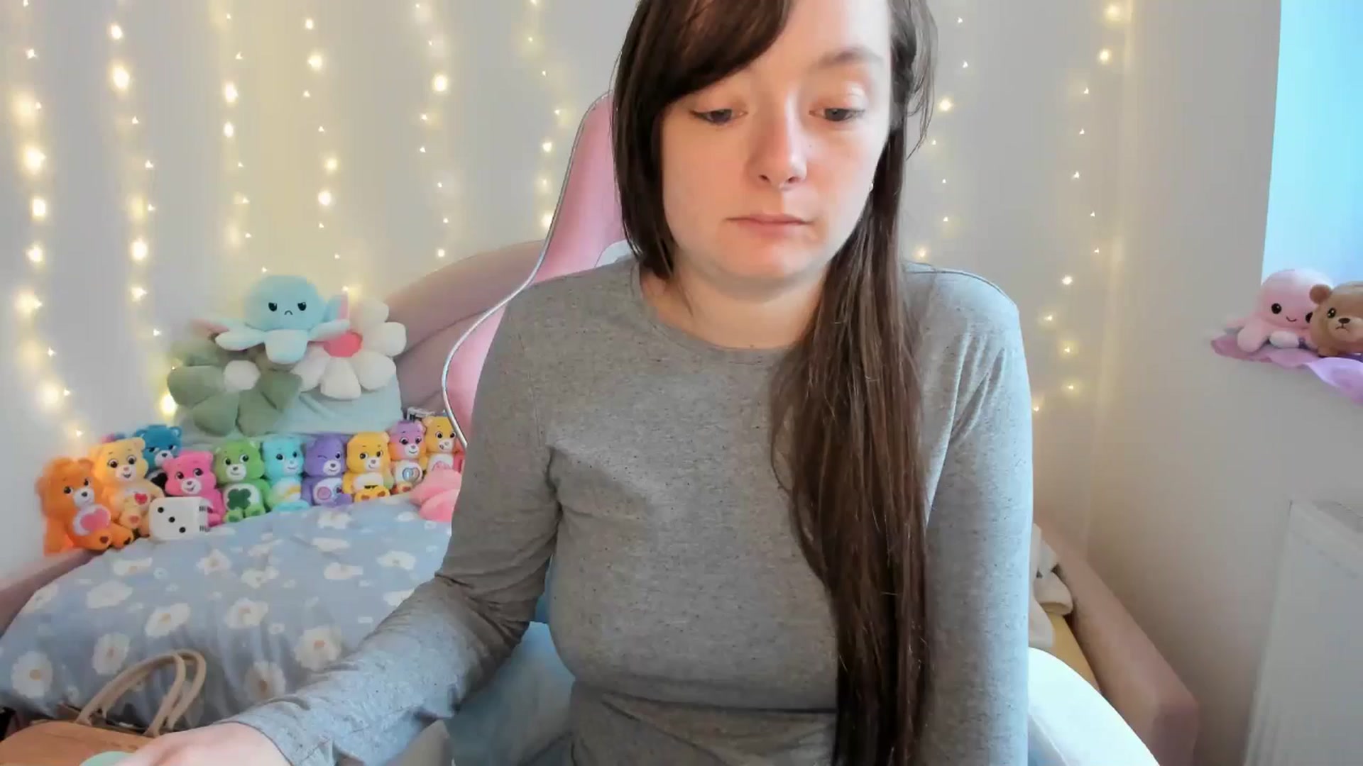 Gallery image thumbnail from JessieBear_'s myfreecams stream on, 09/23/2024, 16:34 image 19 of 20