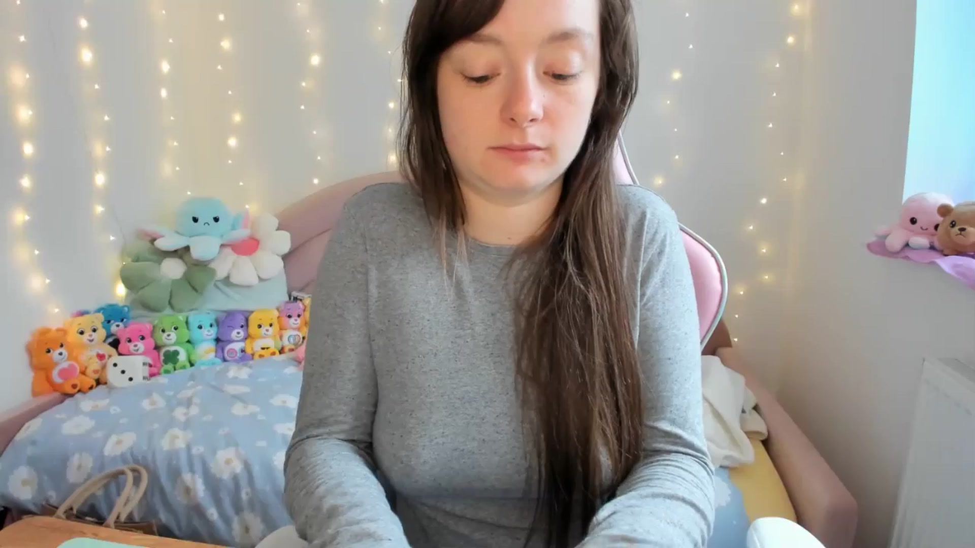 Gallery image thumbnail from JessieBear_'s myfreecams stream on, 09/23/2024, 16:34 image 3 of 20
