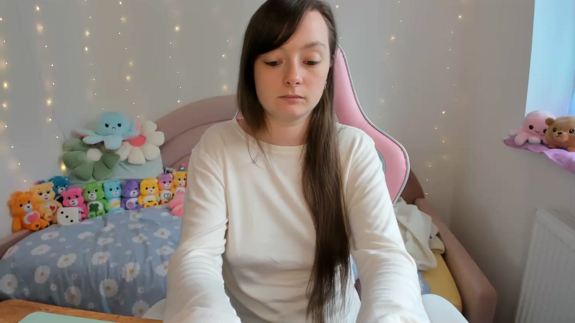 Gallery image thumbnail from JessieBear_'s myfreecams stream on, 09/24/2024, 14:11 image 3 of 20