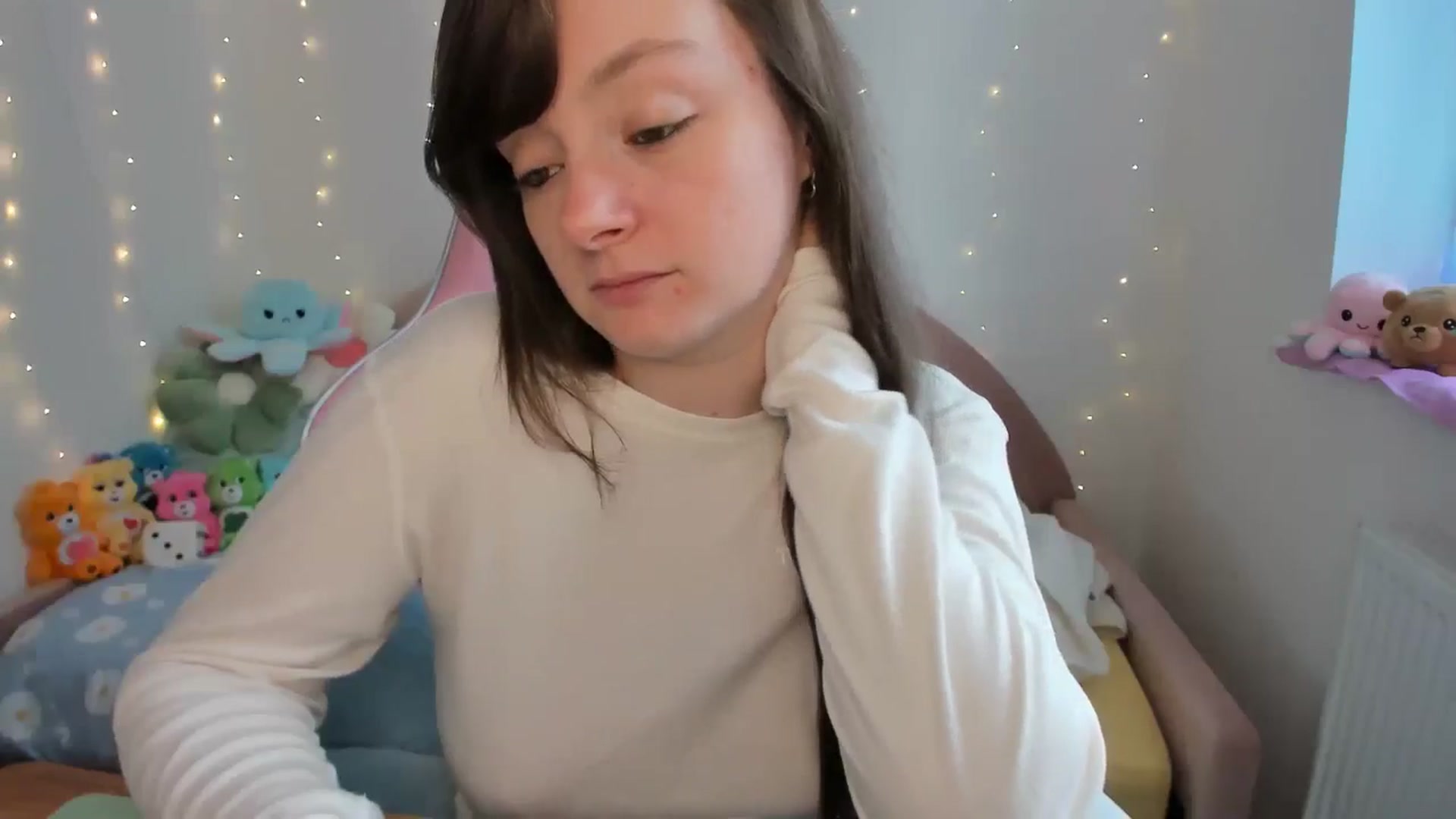 Gallery image thumbnail from JessieBear_'s myfreecams stream on, 09/24/2024, 15:32 image 14 of 20