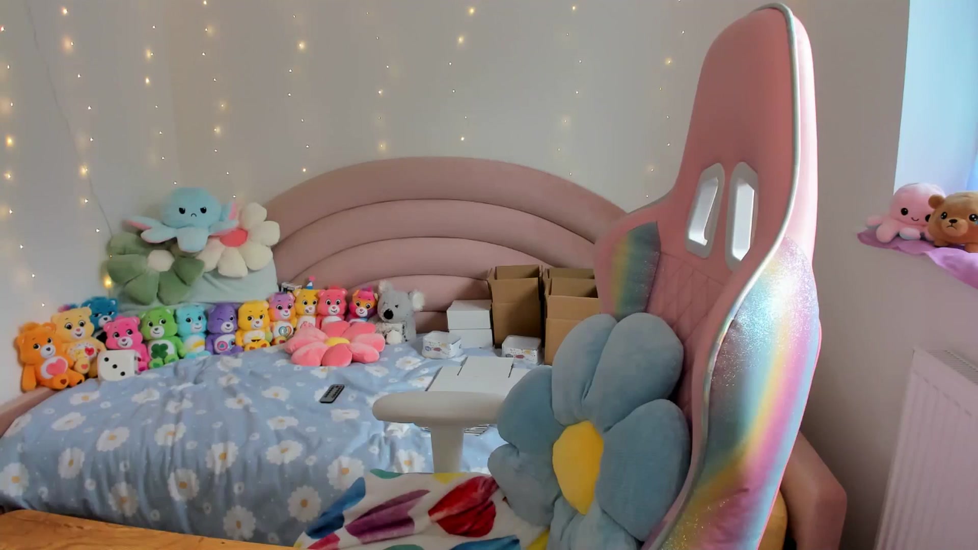 Gallery image thumbnail from JessieBear_'s myfreecams stream on, 09/26/2024, 14:58 image 12 of 20