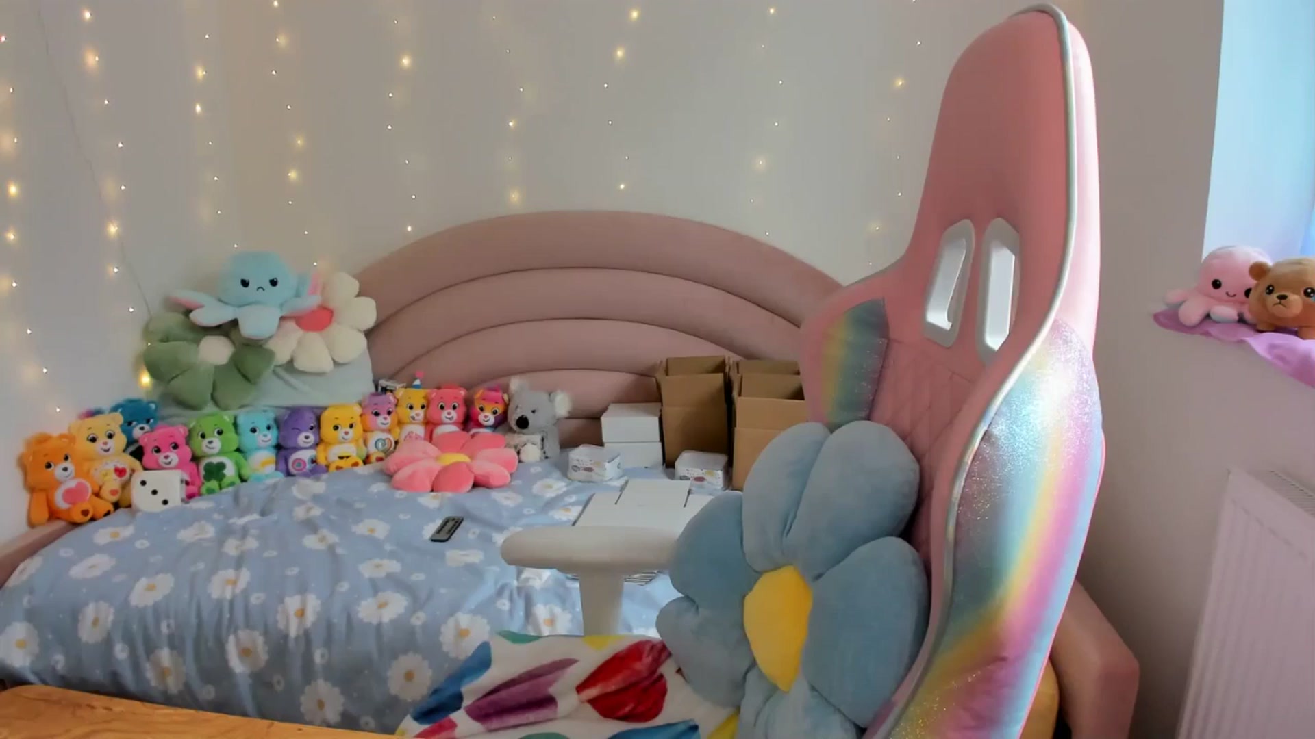 Gallery image thumbnail from JessieBear_'s myfreecams stream on, 09/26/2024, 14:58 image 9 of 20