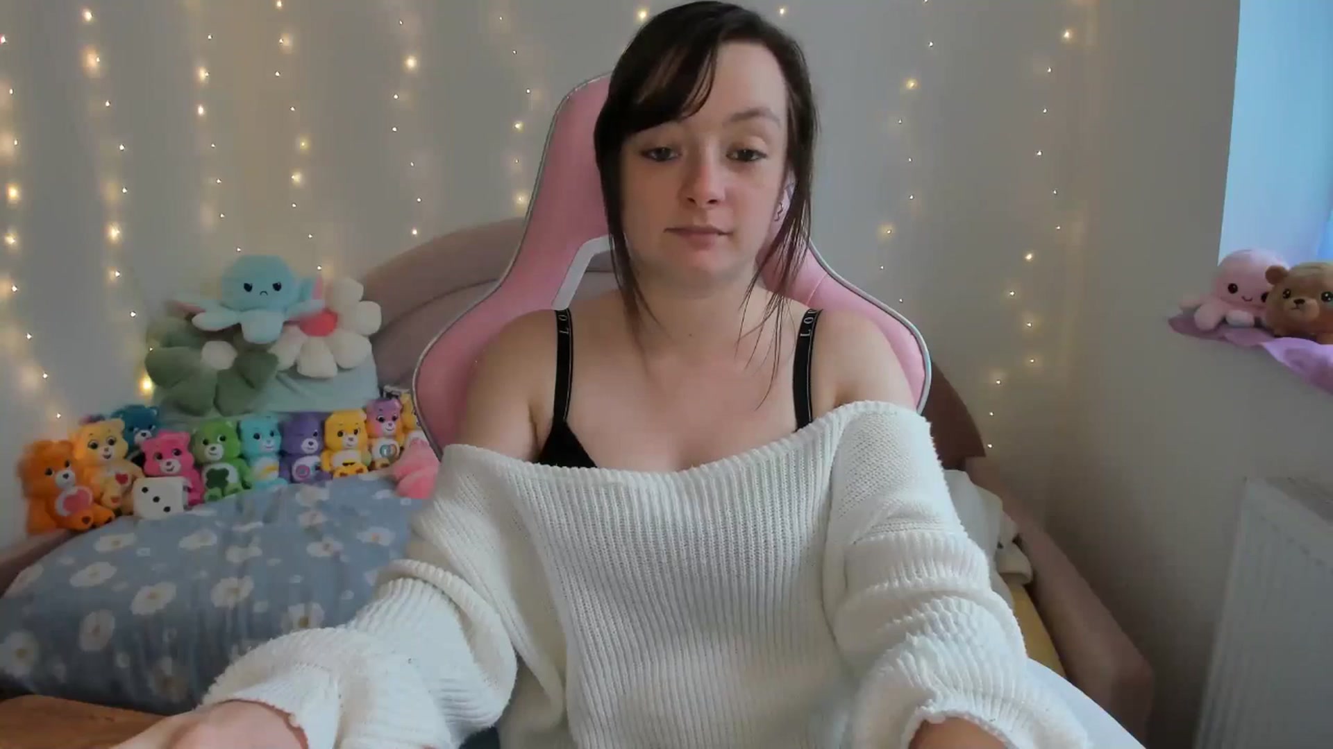 Gallery image thumbnail from JessieBear_'s myfreecams stream on, 09/26/2024, 15:51 image 20 of 20