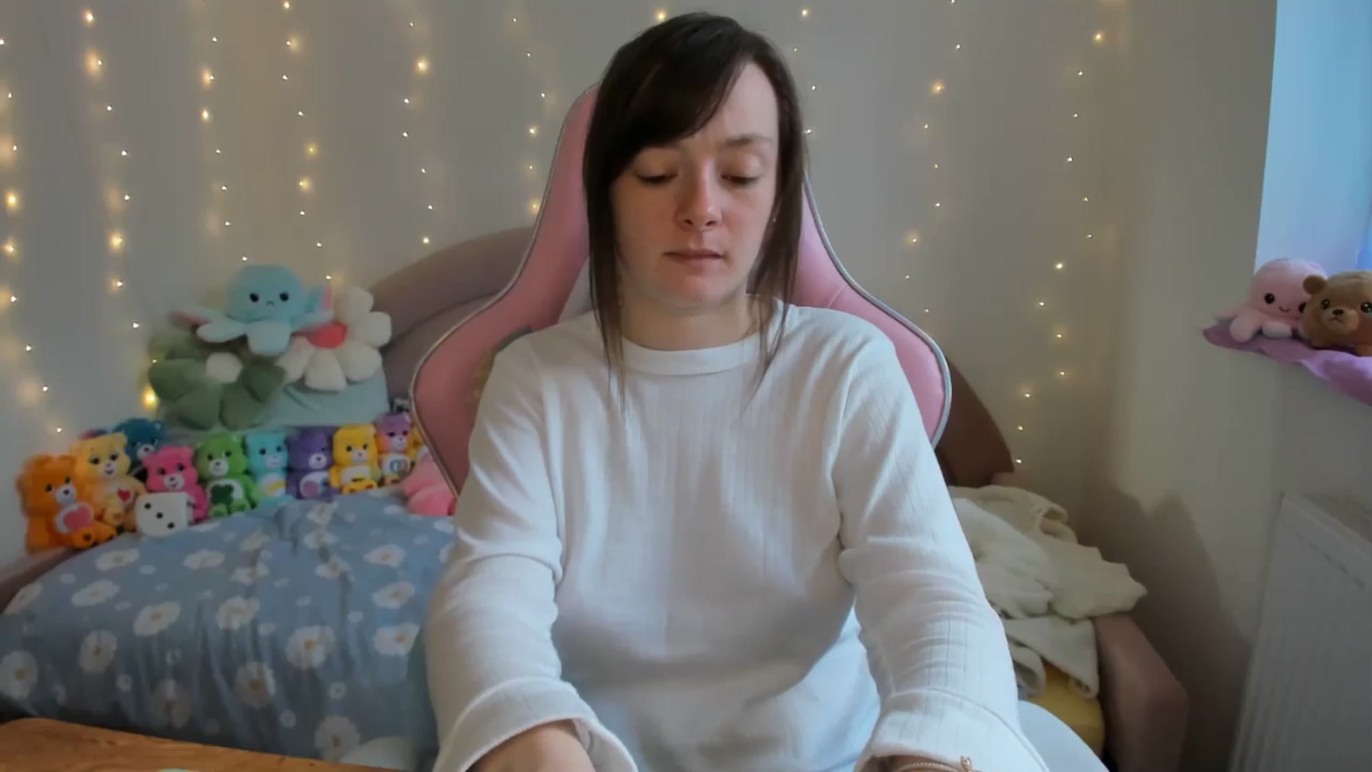 Gallery image thumbnail from JessieBear_'s myfreecams stream on, 09/27/2024, 16:55 image 4 of 20