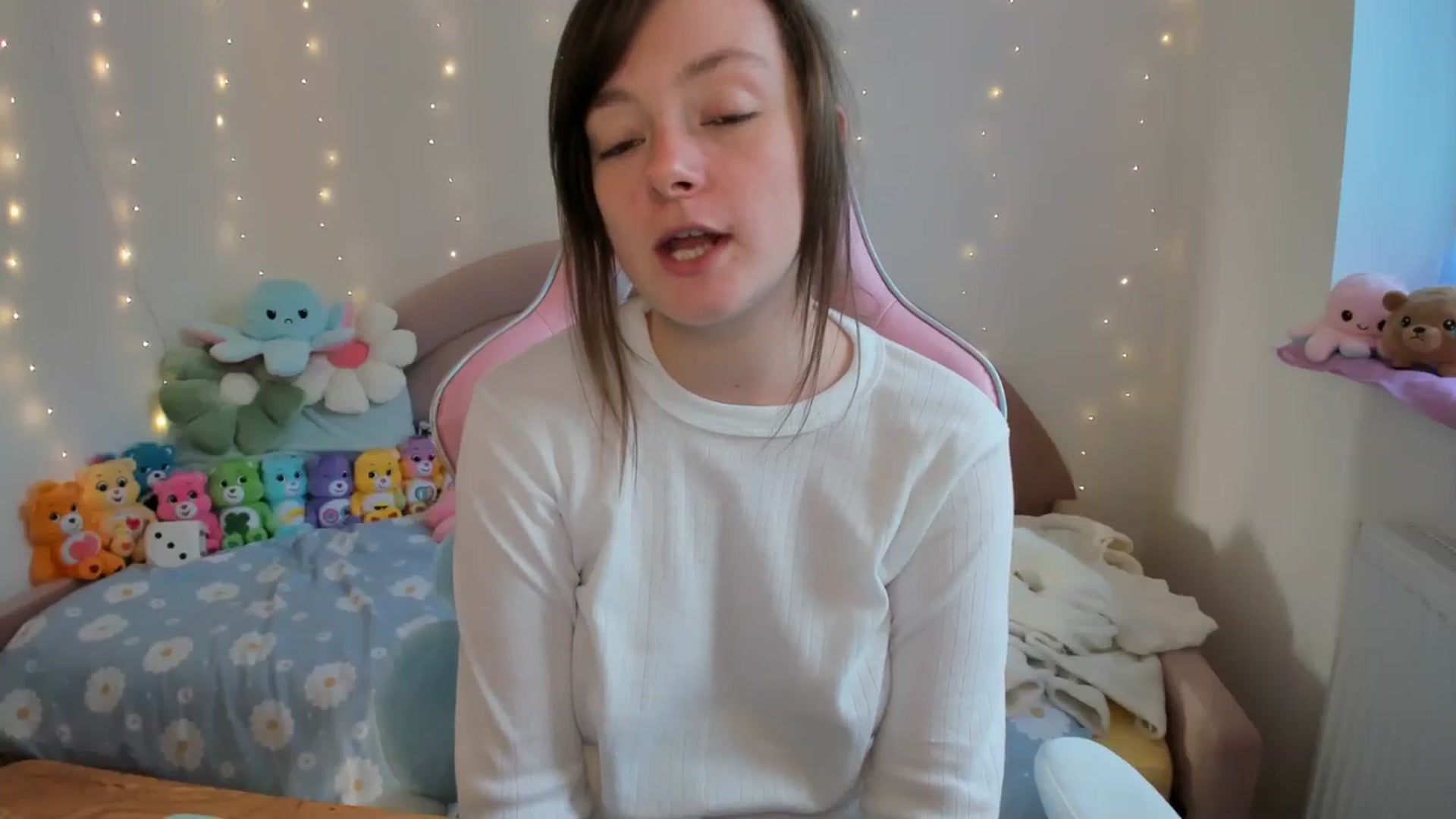 Gallery image thumbnail from JessieBear_'s myfreecams stream on, 09/27/2024, 16:55 image 20 of 20
