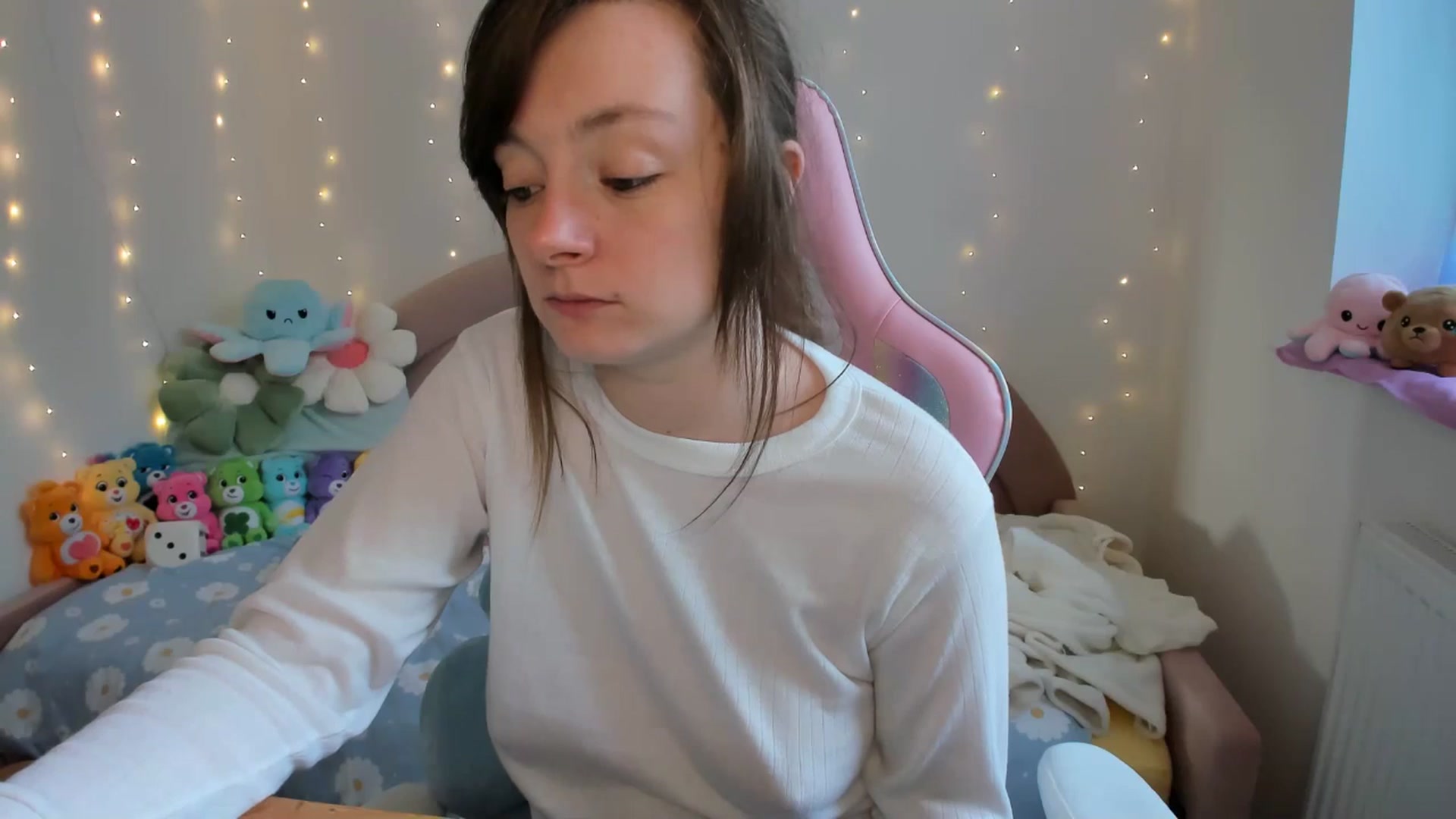 Gallery image thumbnail from JessieBear_'s myfreecams stream on, 09/27/2024, 16:55 image 8 of 20