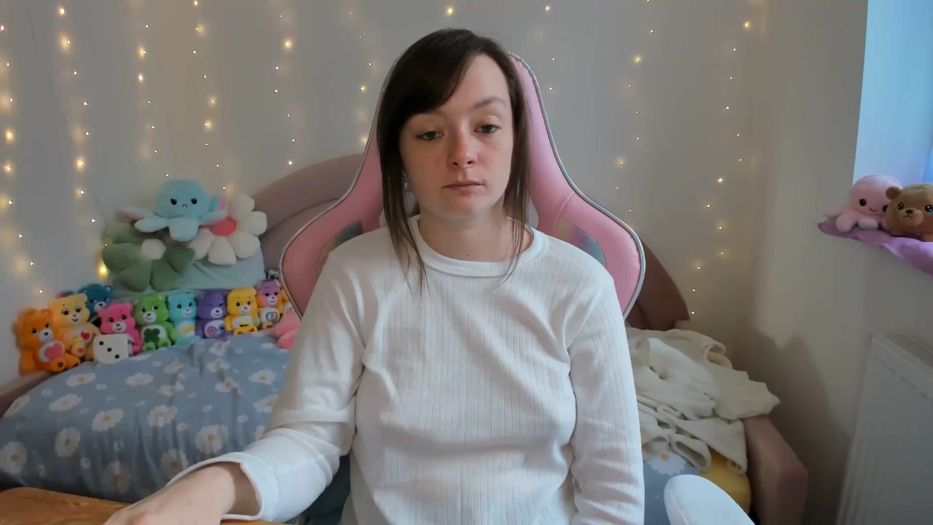 Gallery image thumbnail from JessieBear_'s myfreecams stream on, 09/27/2024, 16:55 image 1 of 20