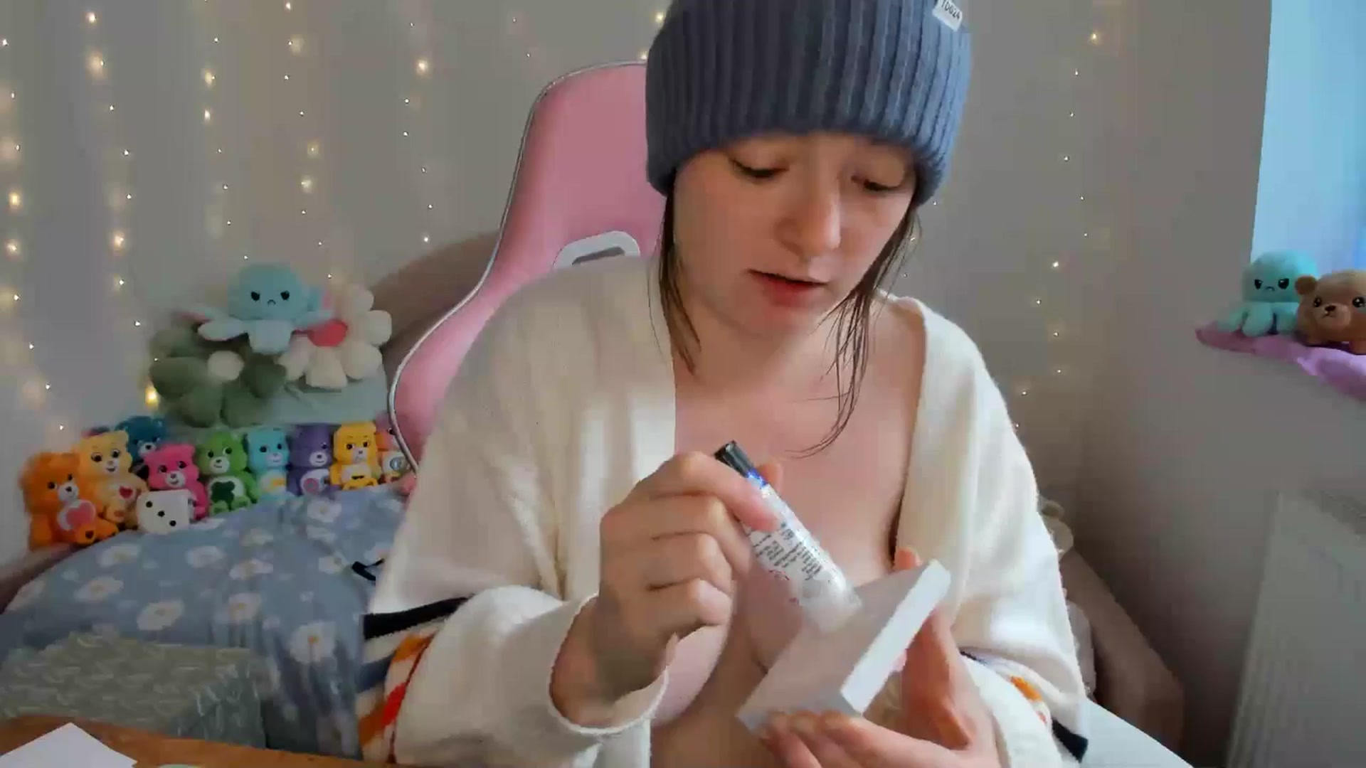 Gallery image thumbnail from JessieBear_'s myfreecams stream on, 10/01/2024, 16:37 image 4 of 20