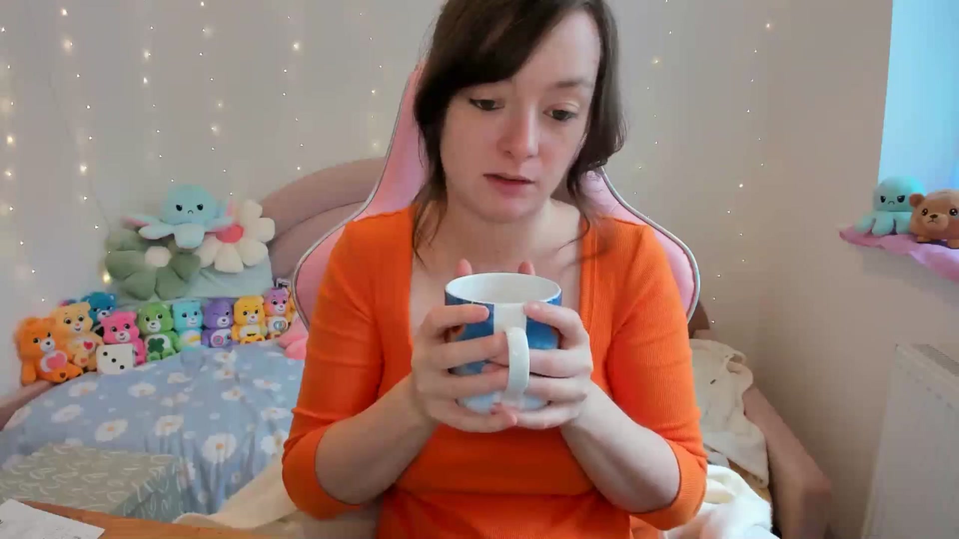 Gallery image thumbnail from JessieBear_'s myfreecams stream on, 10/03/2024, 13:50 image 12 of 20