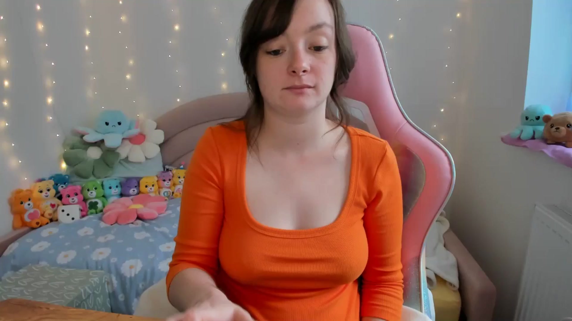 Gallery image thumbnail from JessieBear_'s myfreecams stream on, 10/03/2024, 17:04 image 1 of 20