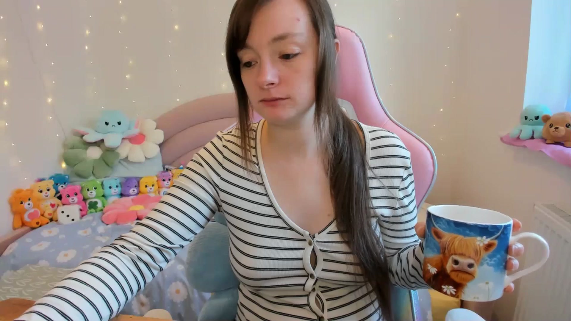 Gallery image thumbnail from JessieBear_'s myfreecams stream on, 10/07/2024, 14:57 image 4 of 20