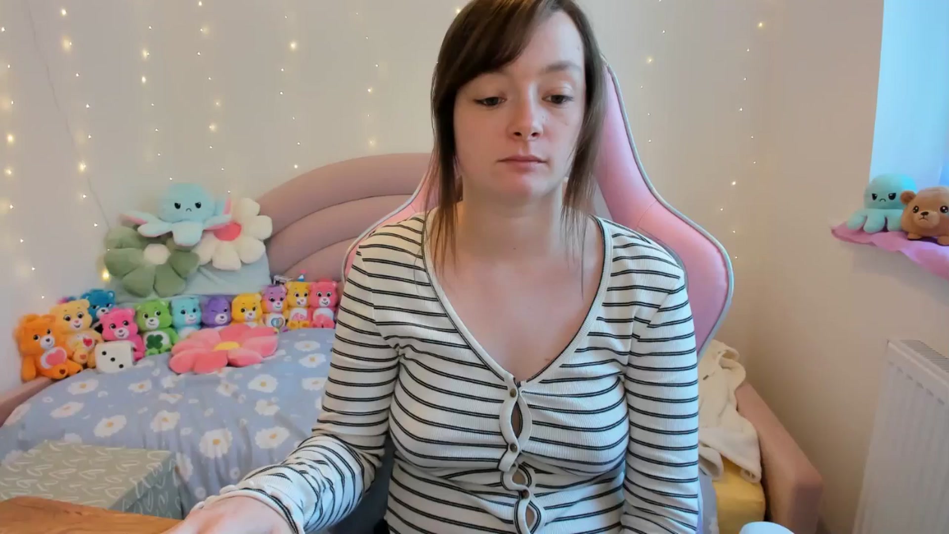 Gallery image thumbnail from JessieBear_'s myfreecams stream on, 10/07/2024, 15:20 image 5 of 20
