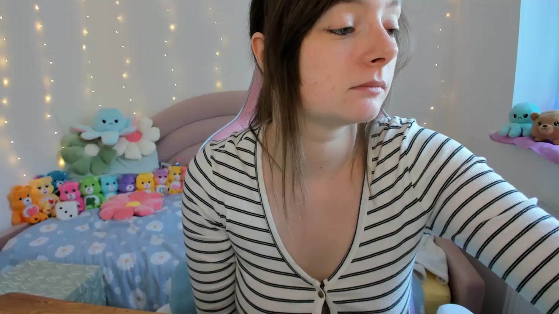 Gallery image thumbnail from JessieBear_'s myfreecams stream on, 10/07/2024, 16:25 image 2 of 20