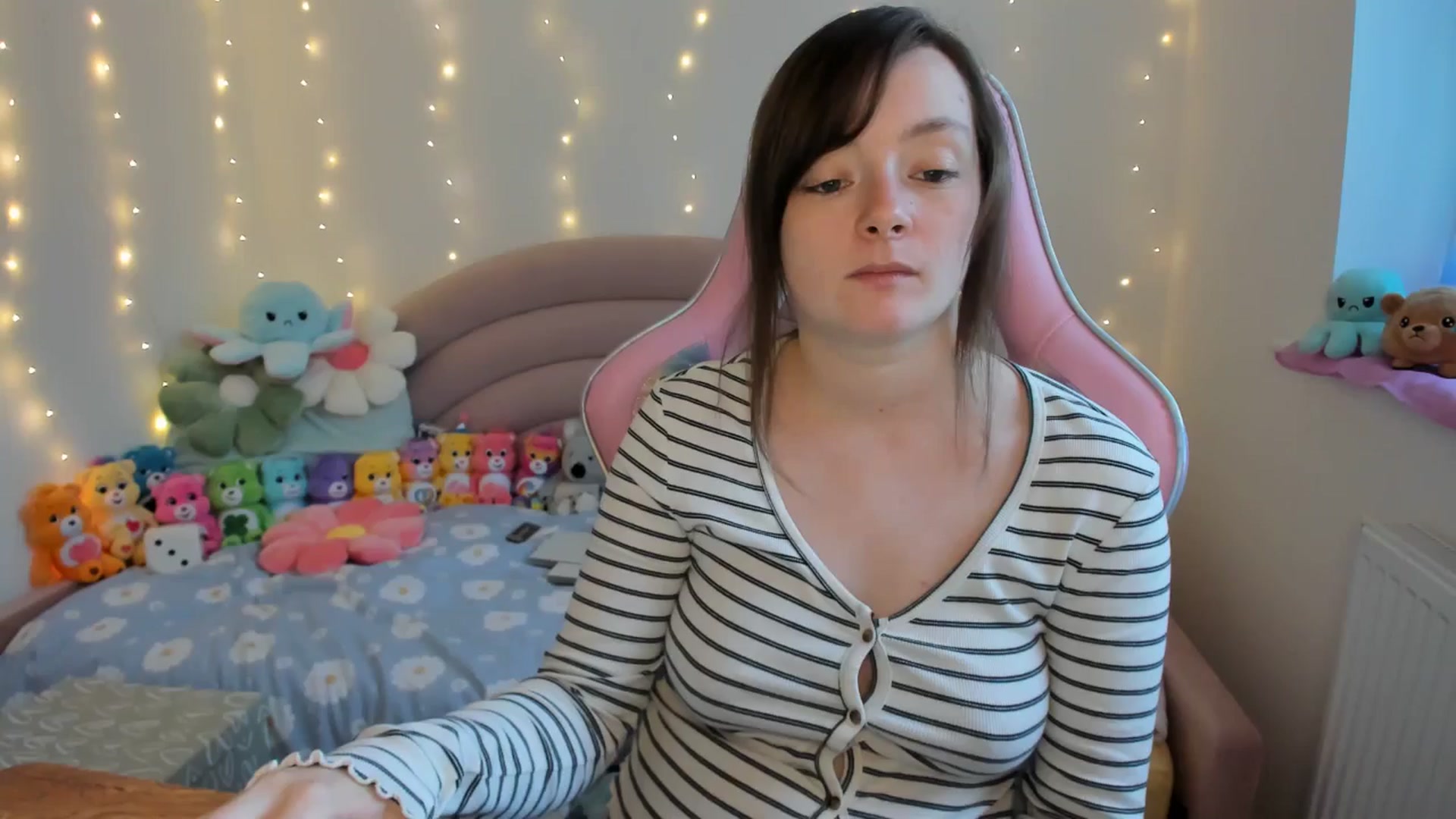 Gallery image thumbnail from JessieBear_'s myfreecams stream on, 10/07/2024, 17:14 image 20 of 20