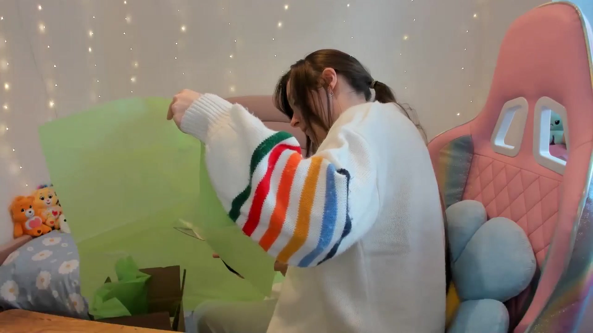 Gallery image thumbnail from JessieBear_'s myfreecams stream on, 10/08/2024, 14:47 image 11 of 20