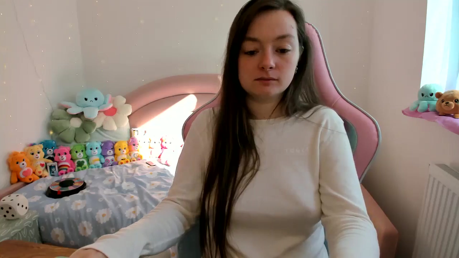 Gallery image thumbnail from JessieBear_'s myfreecams stream on, 10/11/2024, 10:21 image 20 of 20