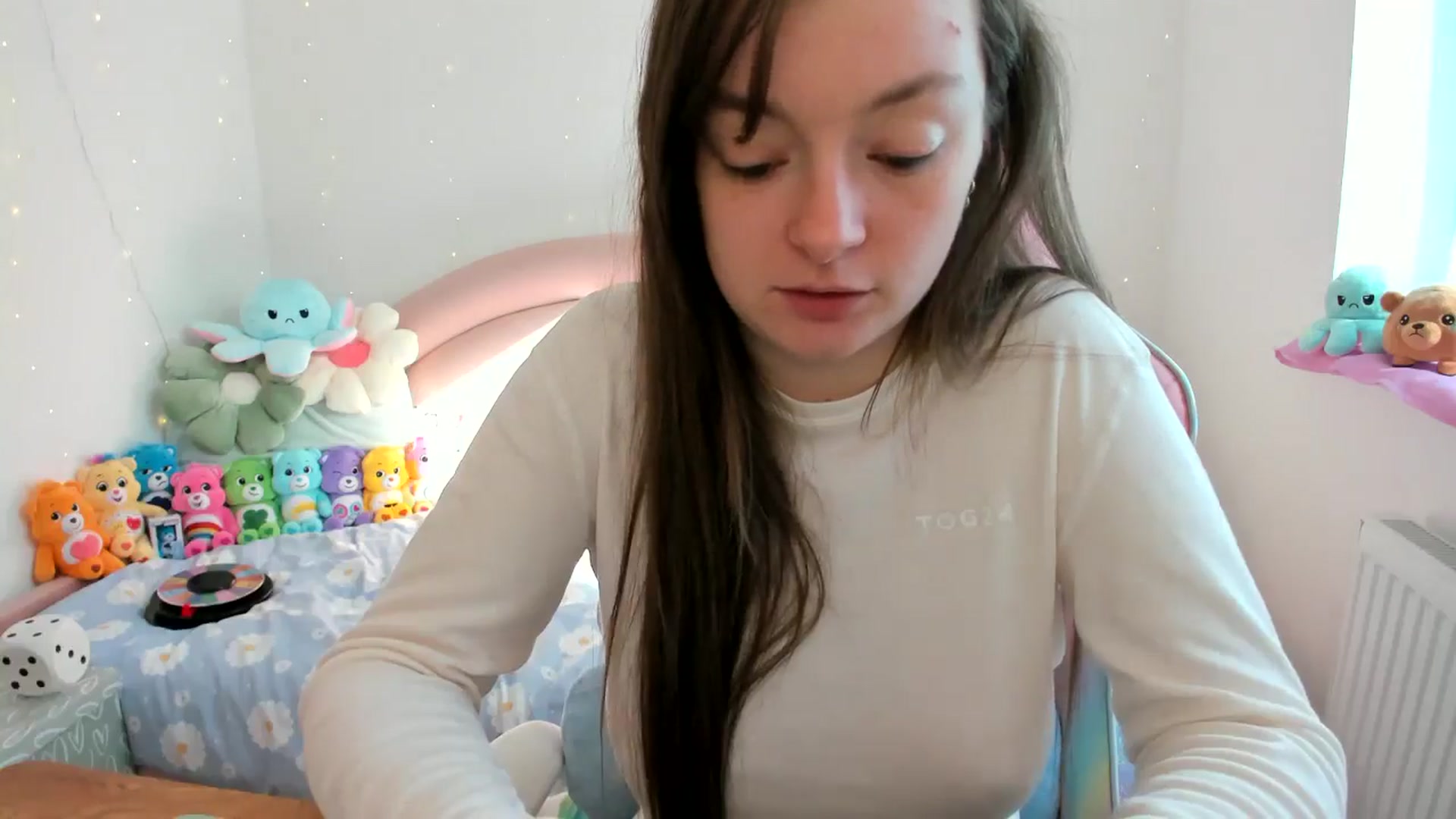 Gallery image thumbnail from JessieBear_'s myfreecams stream on, 10/11/2024, 10:21 image 19 of 20