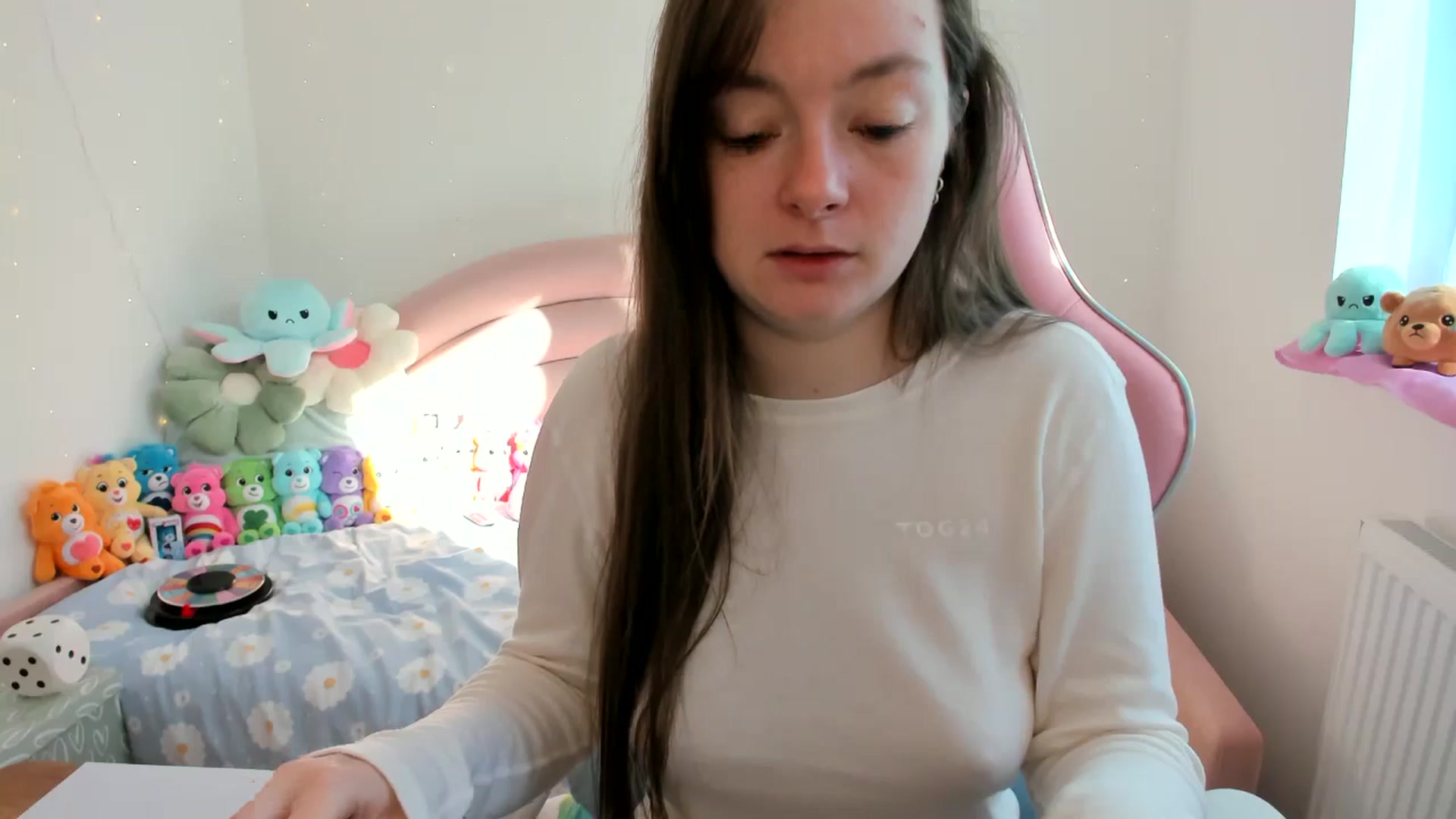 Gallery image thumbnail from JessieBear_'s myfreecams stream on, 10/11/2024, 10:21 image 15 of 20