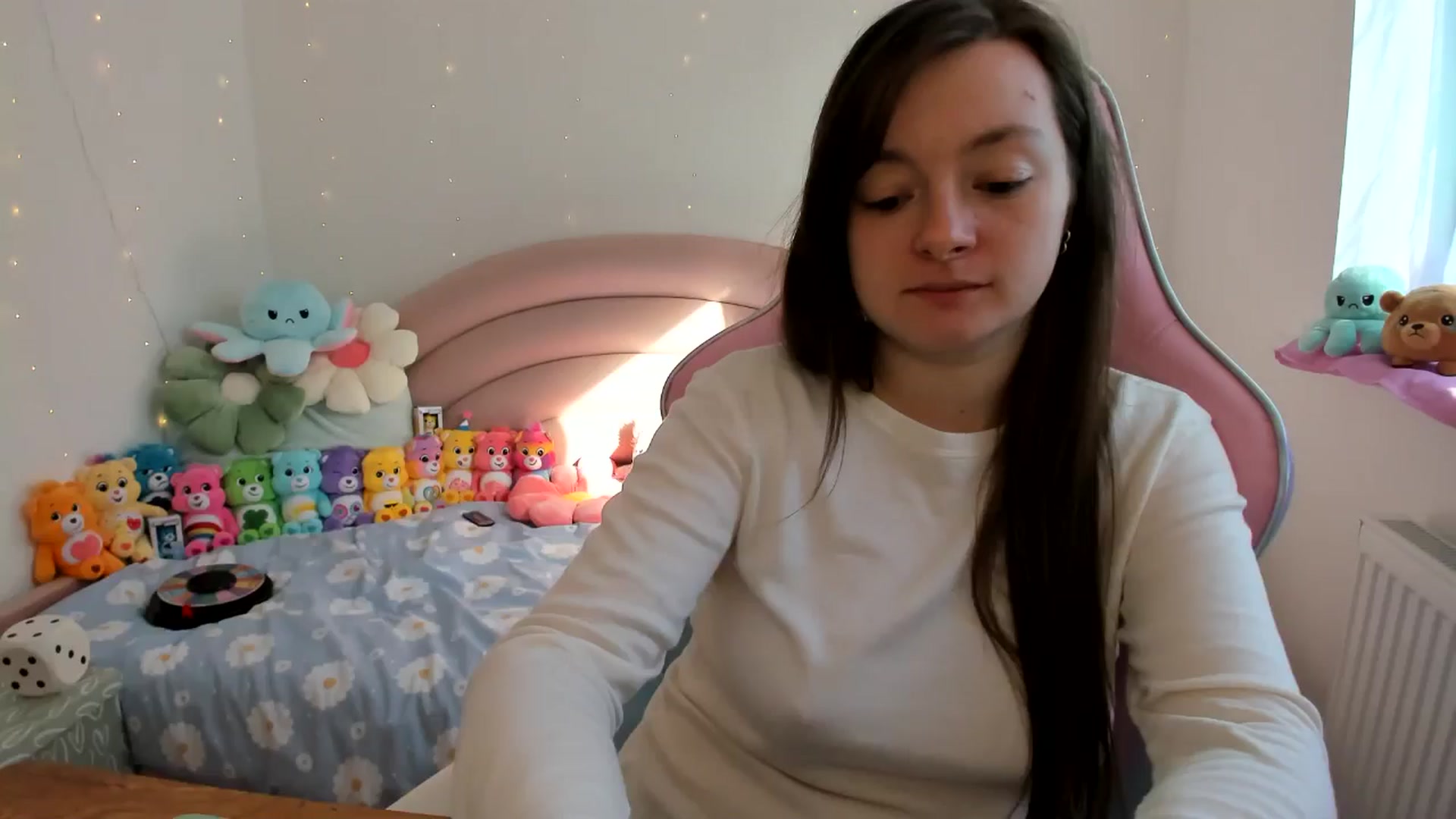 Gallery image thumbnail from JessieBear_'s myfreecams stream on, 10/11/2024, 10:47 image 14 of 20