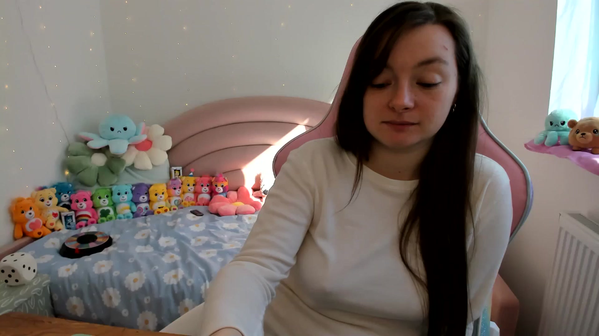 Gallery image thumbnail from JessieBear_'s myfreecams stream on, 10/11/2024, 10:47 image 19 of 20