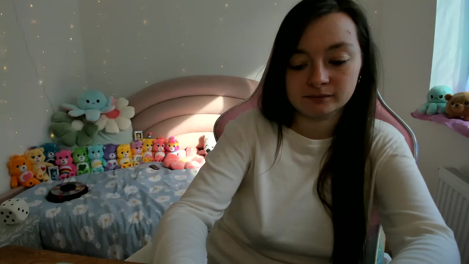 Gallery image thumbnail from JessieBear_'s myfreecams stream on, 10/11/2024, 10:47 image 7 of 20