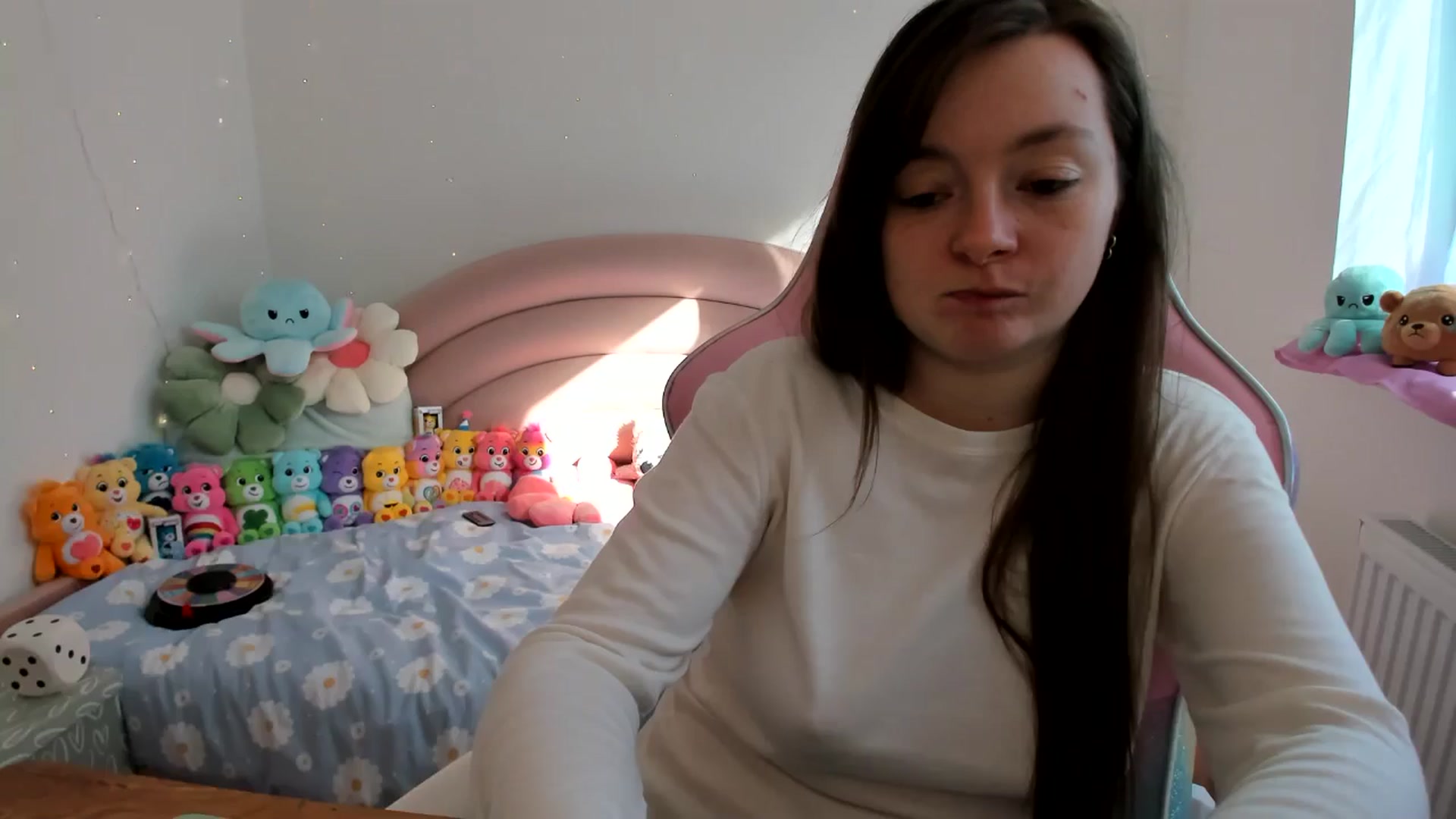 Gallery image thumbnail from JessieBear_'s myfreecams stream on, 10/11/2024, 10:47 image 8 of 20