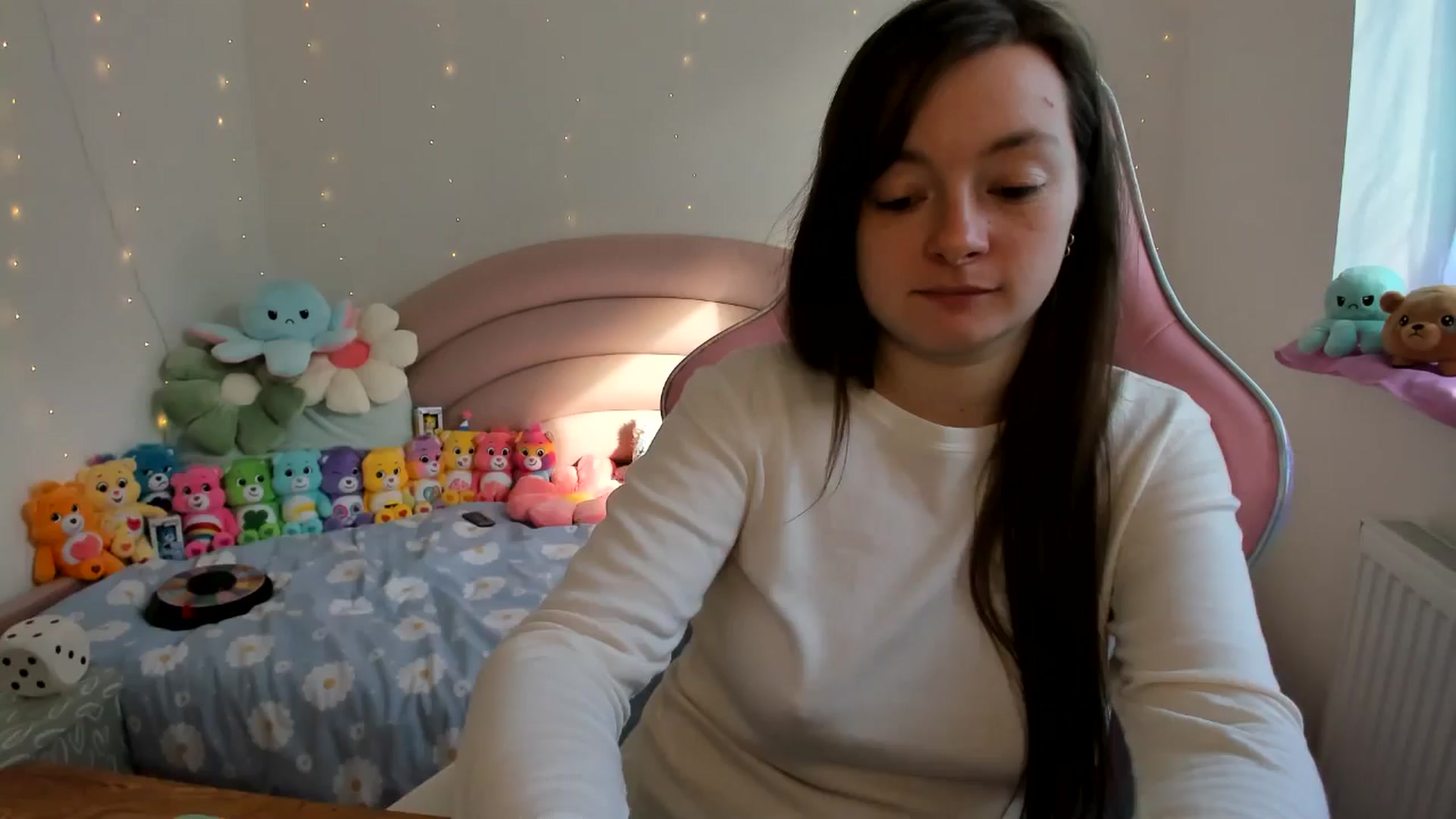 Gallery image thumbnail from JessieBear_'s myfreecams stream on, 10/11/2024, 10:47 image 13 of 20