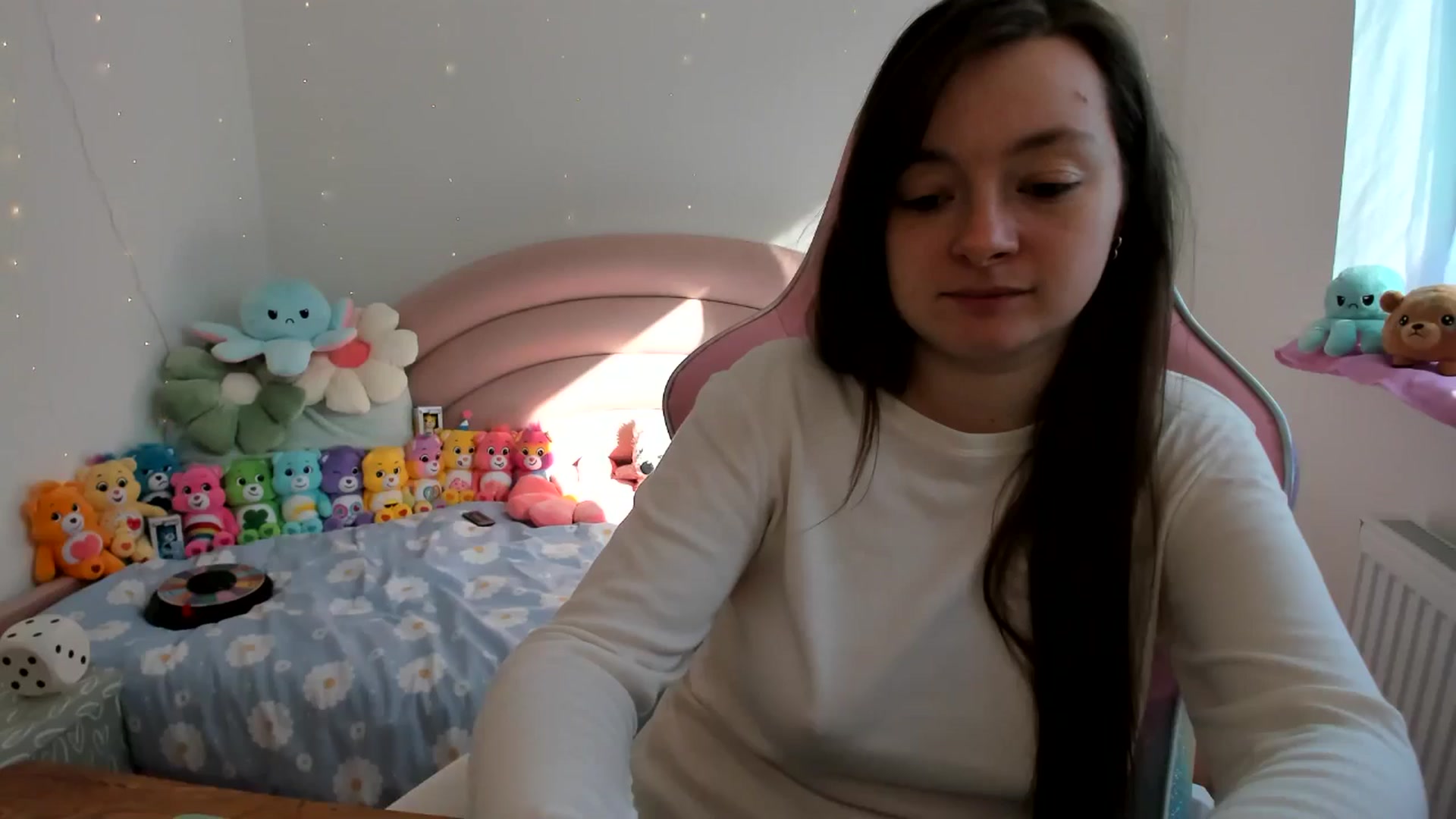 Gallery image thumbnail from JessieBear_'s myfreecams stream on, 10/11/2024, 10:47 image 9 of 20