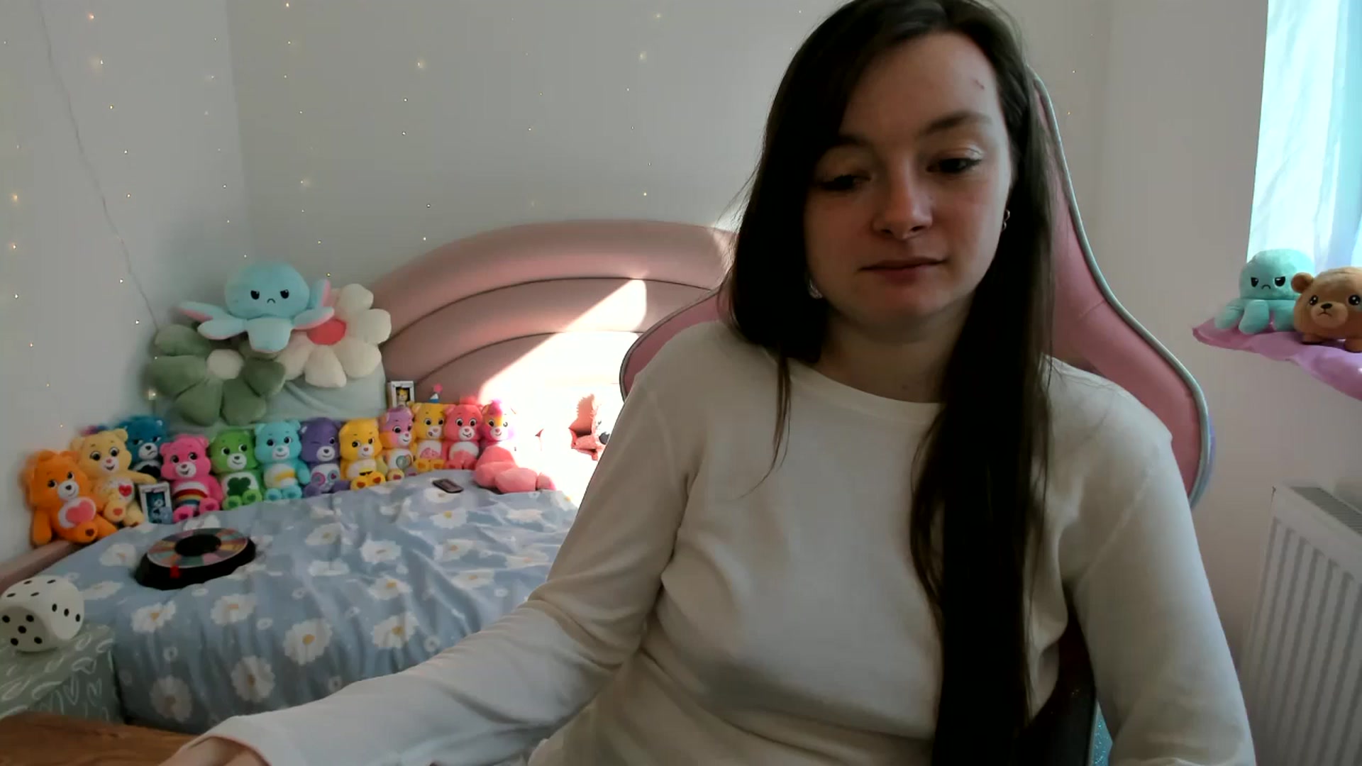 Gallery image thumbnail from JessieBear_'s myfreecams stream on, 10/11/2024, 10:47 image 6 of 20