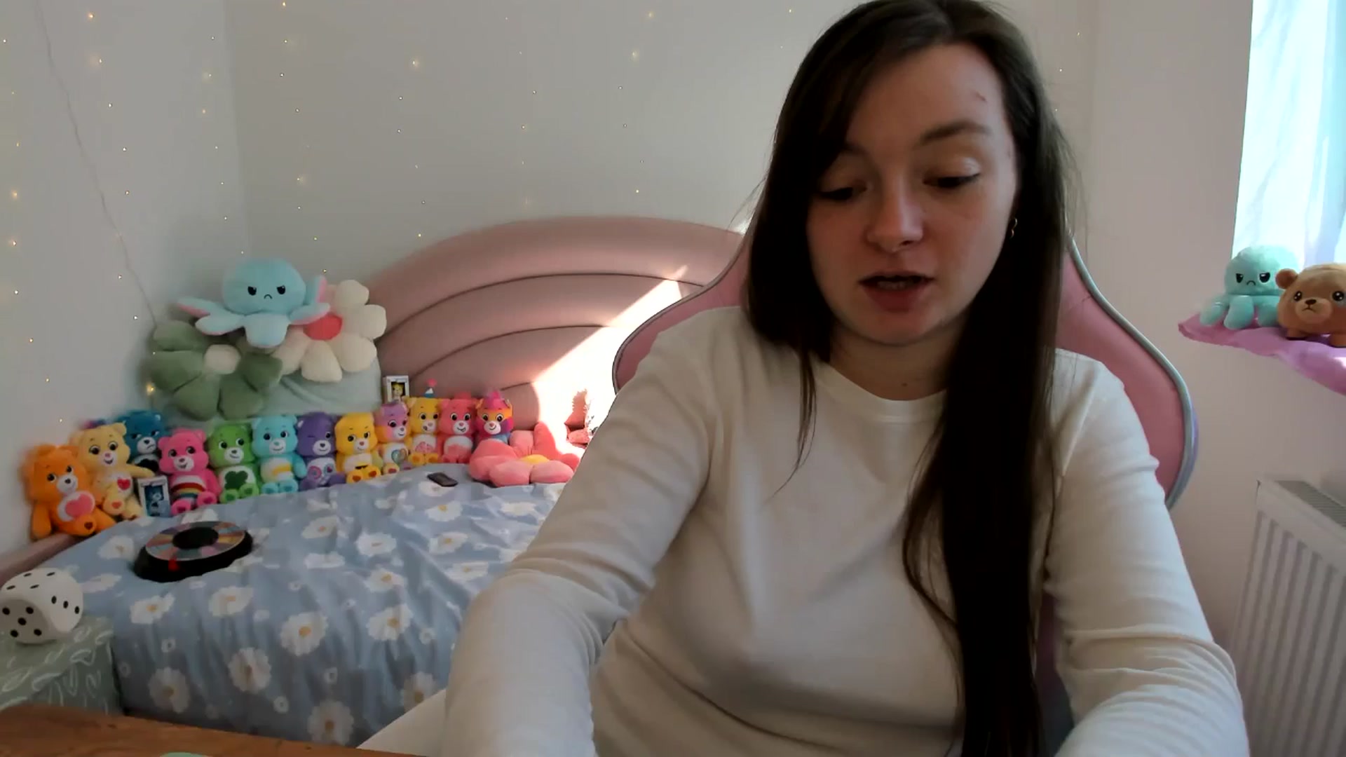 Gallery image thumbnail from JessieBear_'s myfreecams stream on, 10/11/2024, 10:47 image 17 of 20