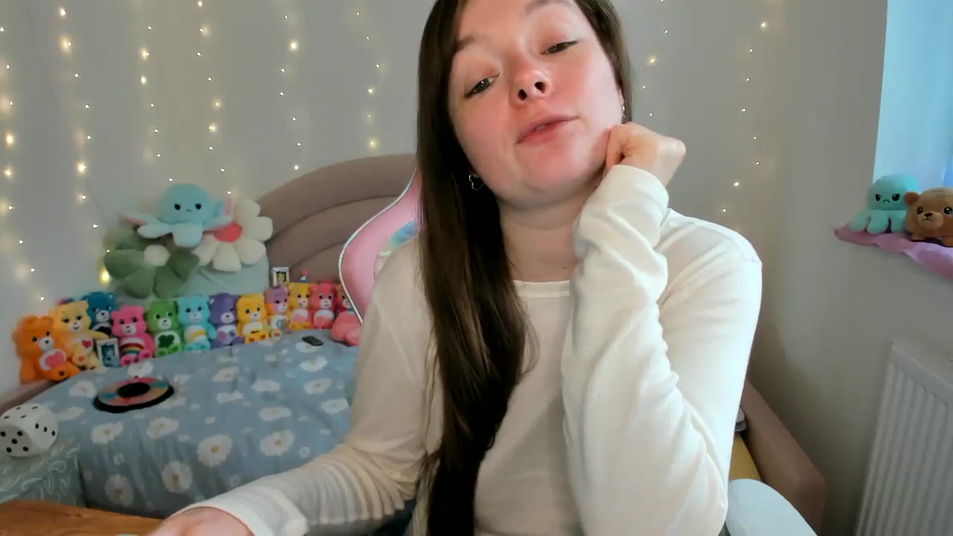 Gallery image thumbnail from JessieBear_'s myfreecams stream on, 10/11/2024, 14:08 image 12 of 20