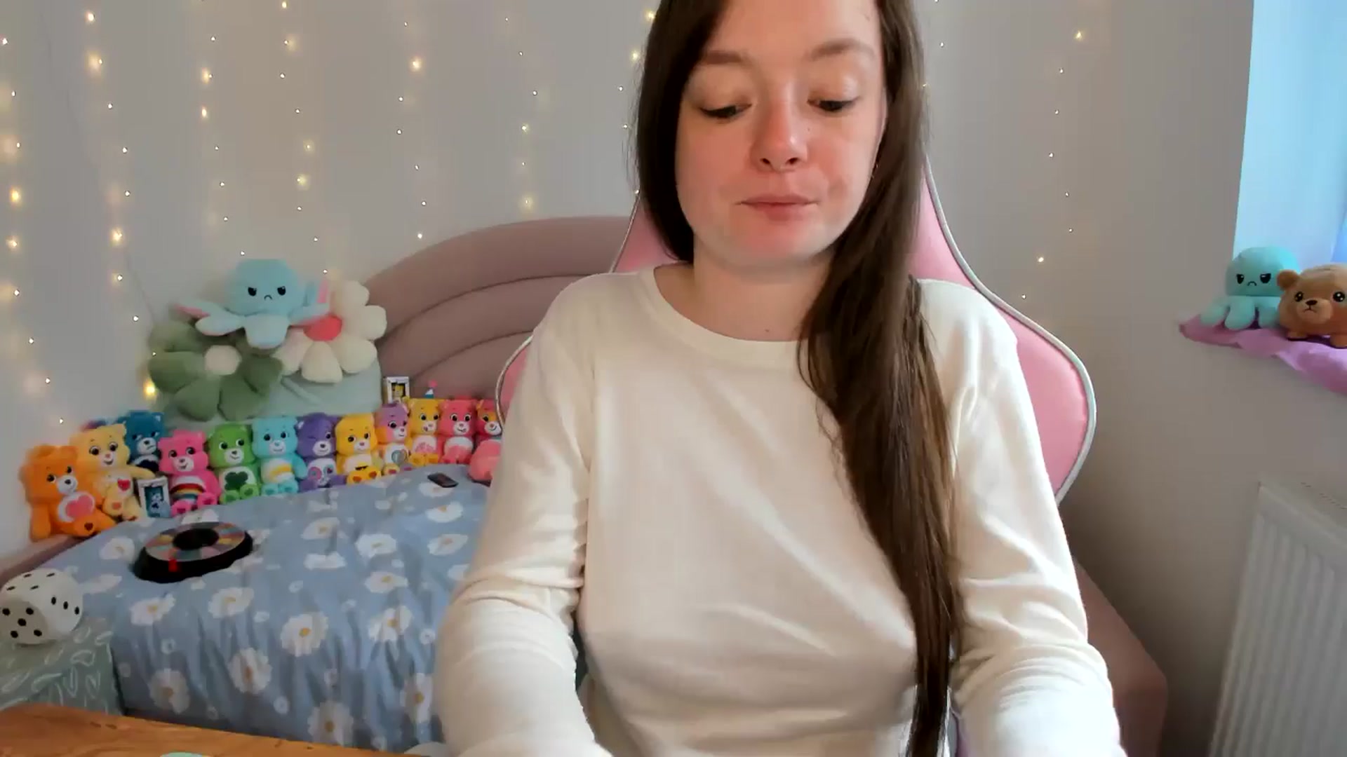Gallery image thumbnail from JessieBear_'s myfreecams stream on, 10/11/2024, 14:08 image 3 of 20