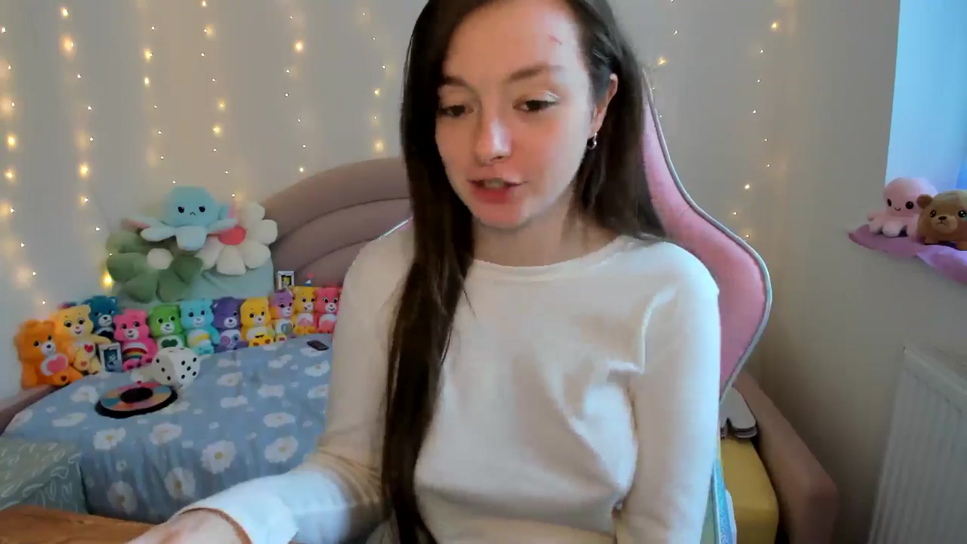 Gallery image thumbnail from JessieBear_'s myfreecams stream on, 10/11/2024, 16:46 image 20 of 20