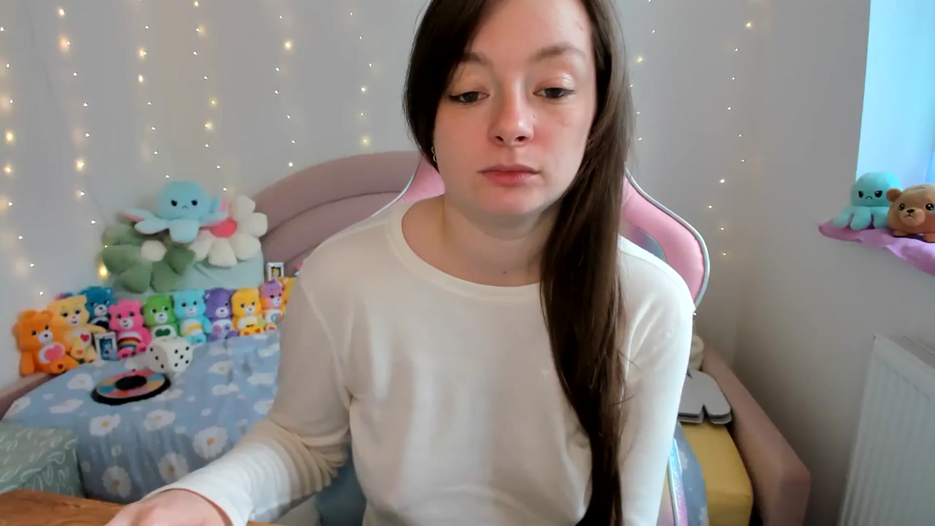 Gallery image thumbnail from JessieBear_'s myfreecams stream on, 10/11/2024, 16:46 image 8 of 20