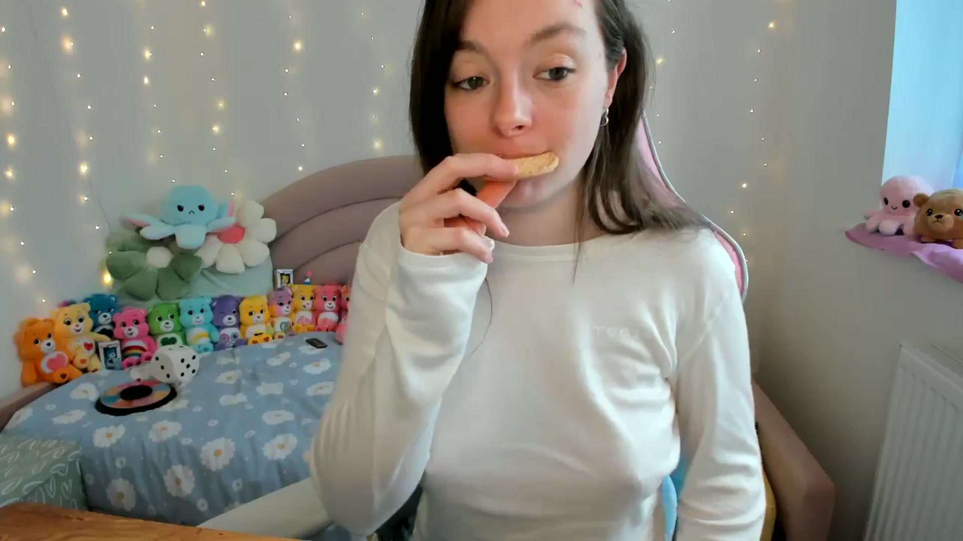 Gallery image thumbnail from JessieBear_'s myfreecams stream on, 10/11/2024, 16:46 image 13 of 20