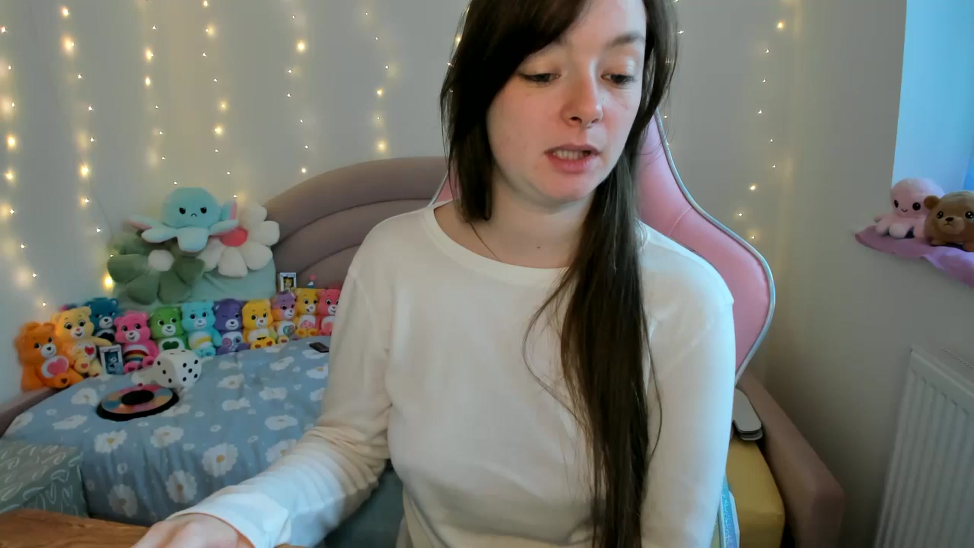 Gallery image thumbnail from JessieBear_'s myfreecams stream on, 10/11/2024, 17:07 image 7 of 20