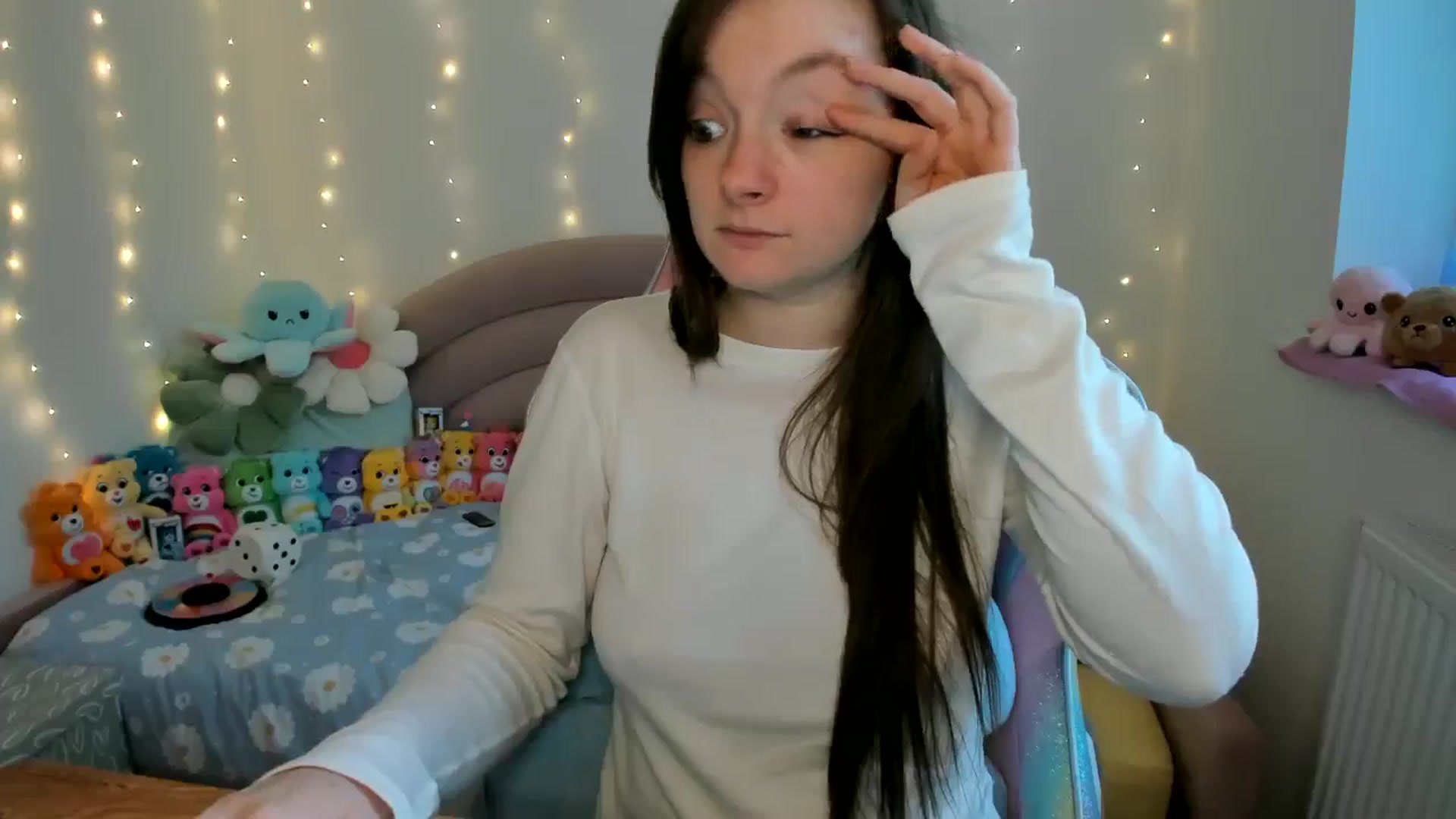 Gallery image thumbnail from JessieBear_'s myfreecams stream on, 10/11/2024, 17:07 image 17 of 20