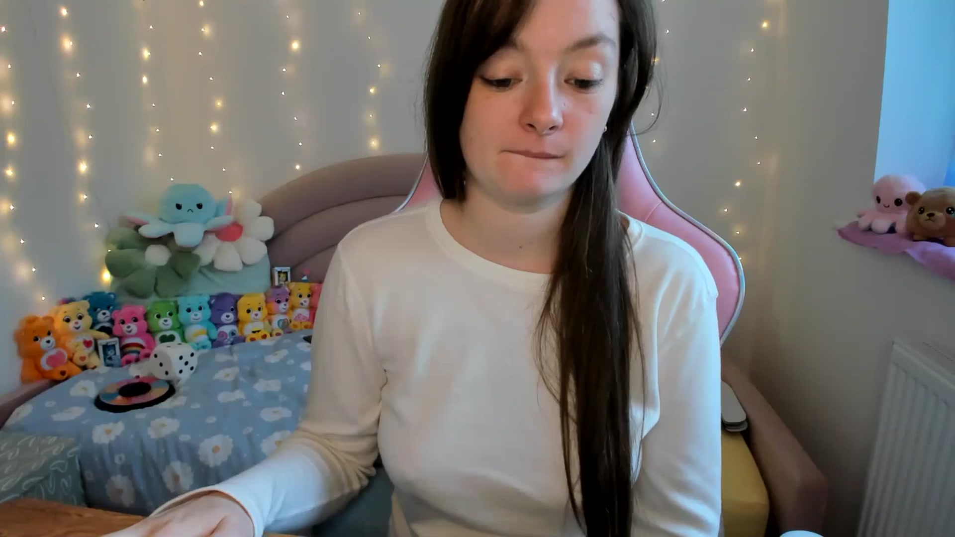 Gallery image thumbnail from JessieBear_'s myfreecams stream on, 10/11/2024, 17:07 image 2 of 20