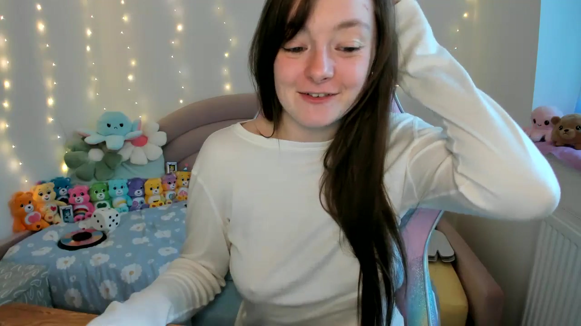 Gallery image thumbnail from JessieBear_'s myfreecams stream on, 10/11/2024, 17:07 image 20 of 20