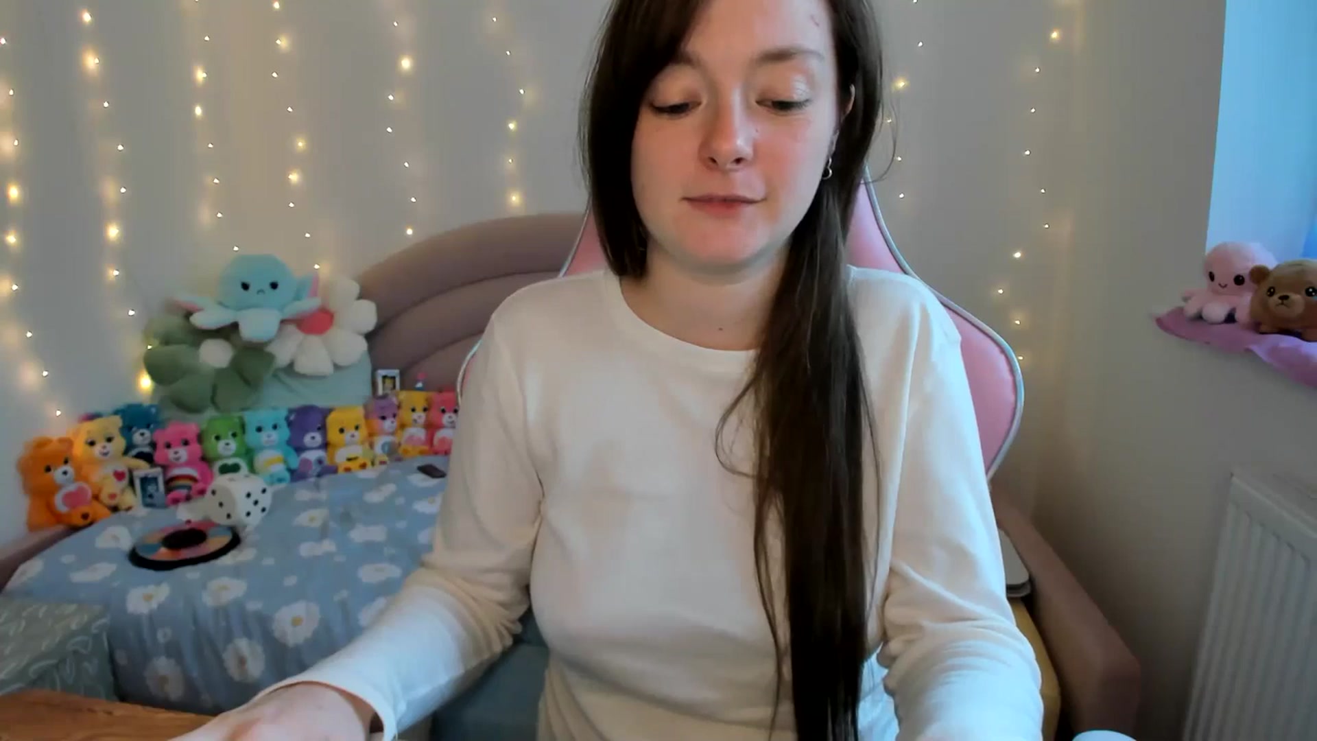 Gallery image thumbnail from JessieBear_'s myfreecams stream on, 10/11/2024, 17:07 image 3 of 20