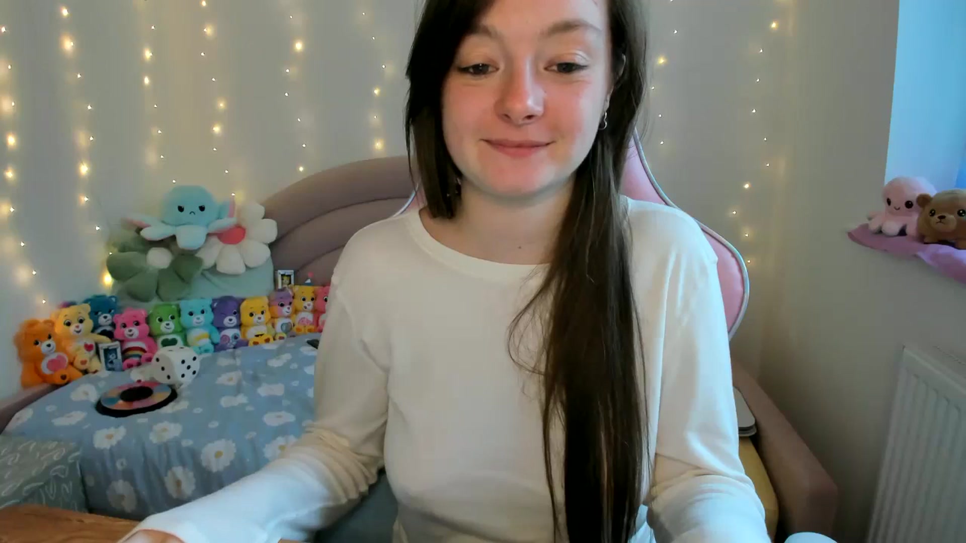 Gallery image thumbnail from JessieBear_'s myfreecams stream on, 10/11/2024, 17:07 image 5 of 20