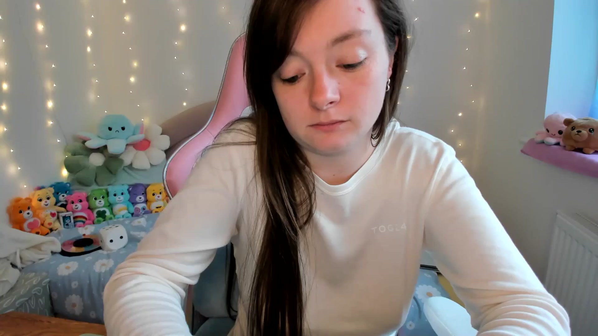 Gallery image thumbnail from JessieBear_'s myfreecams stream on, 10/15/2024, 15:29 image 12 of 20
