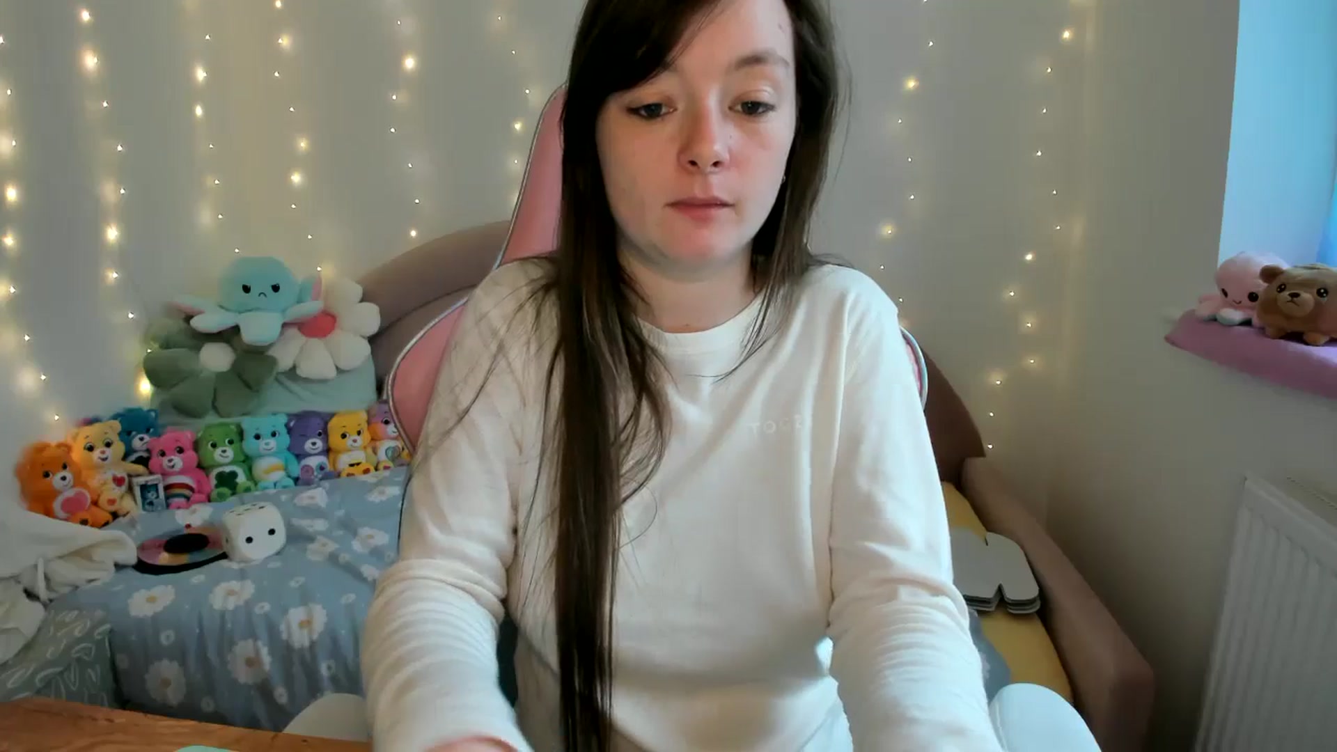 Gallery image thumbnail from JessieBear_'s myfreecams stream on, 10/15/2024, 16:54 image 2 of 20