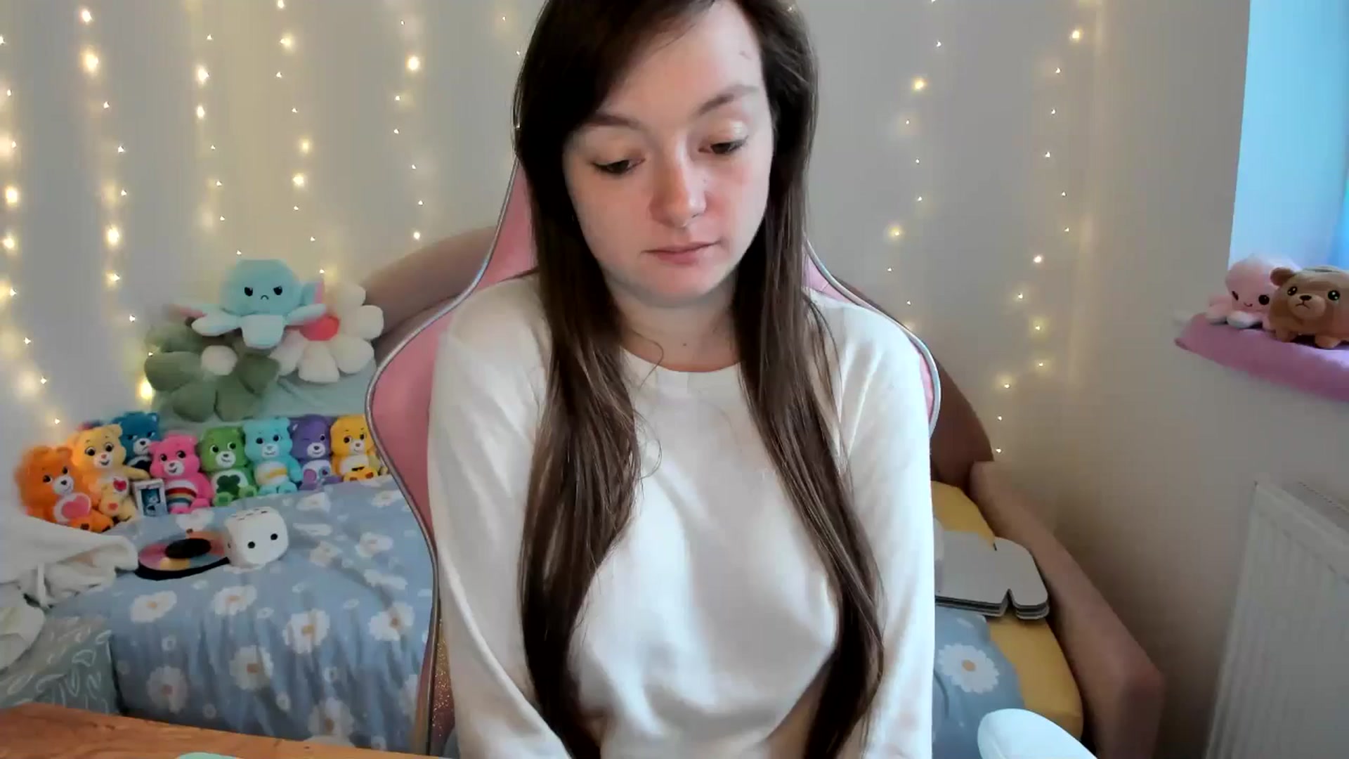 Gallery image thumbnail from JessieBear_'s myfreecams stream on, 10/15/2024, 16:54 image 11 of 20