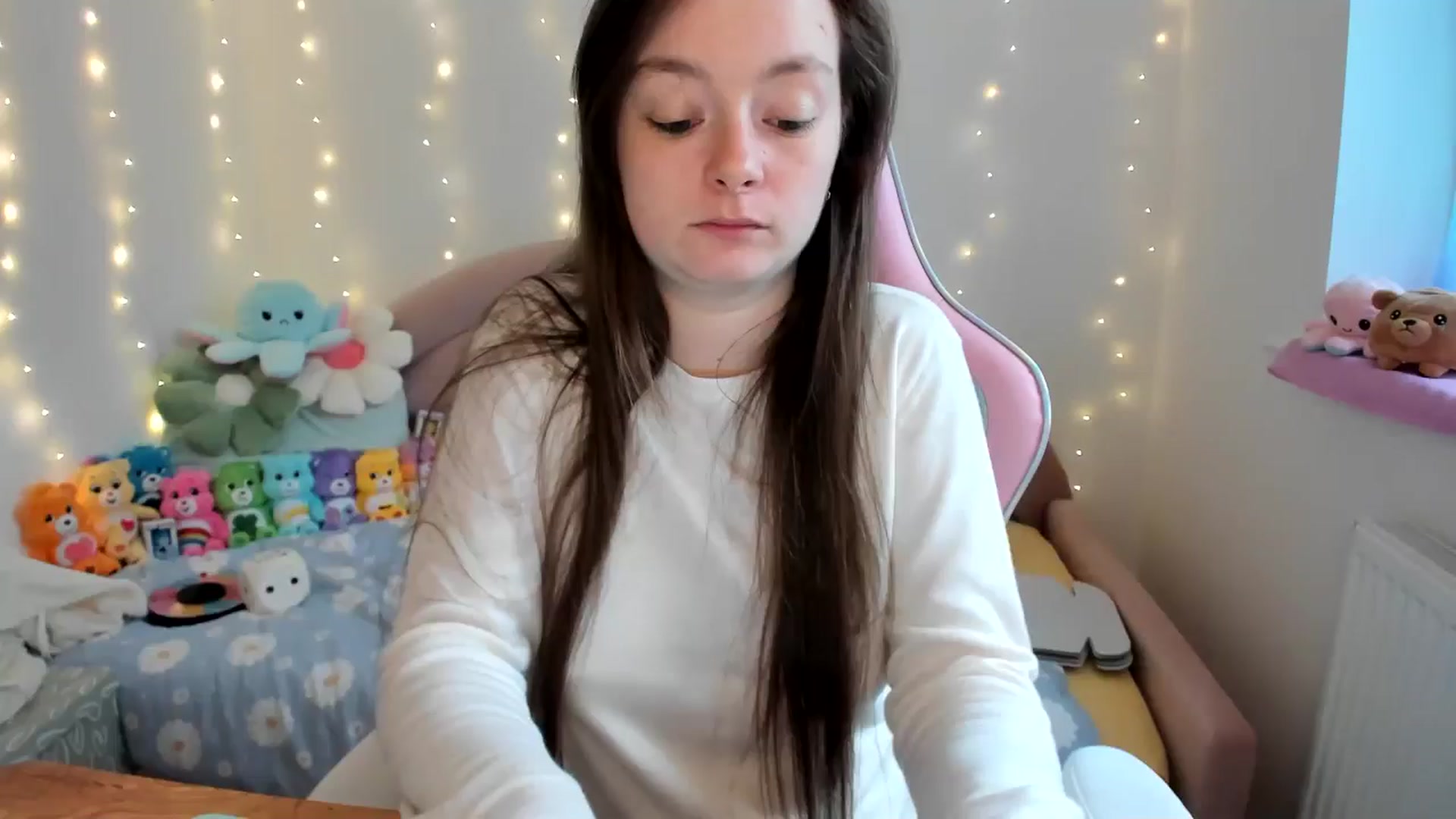 Gallery image thumbnail from JessieBear_'s myfreecams stream on, 10/15/2024, 16:54 image 10 of 20