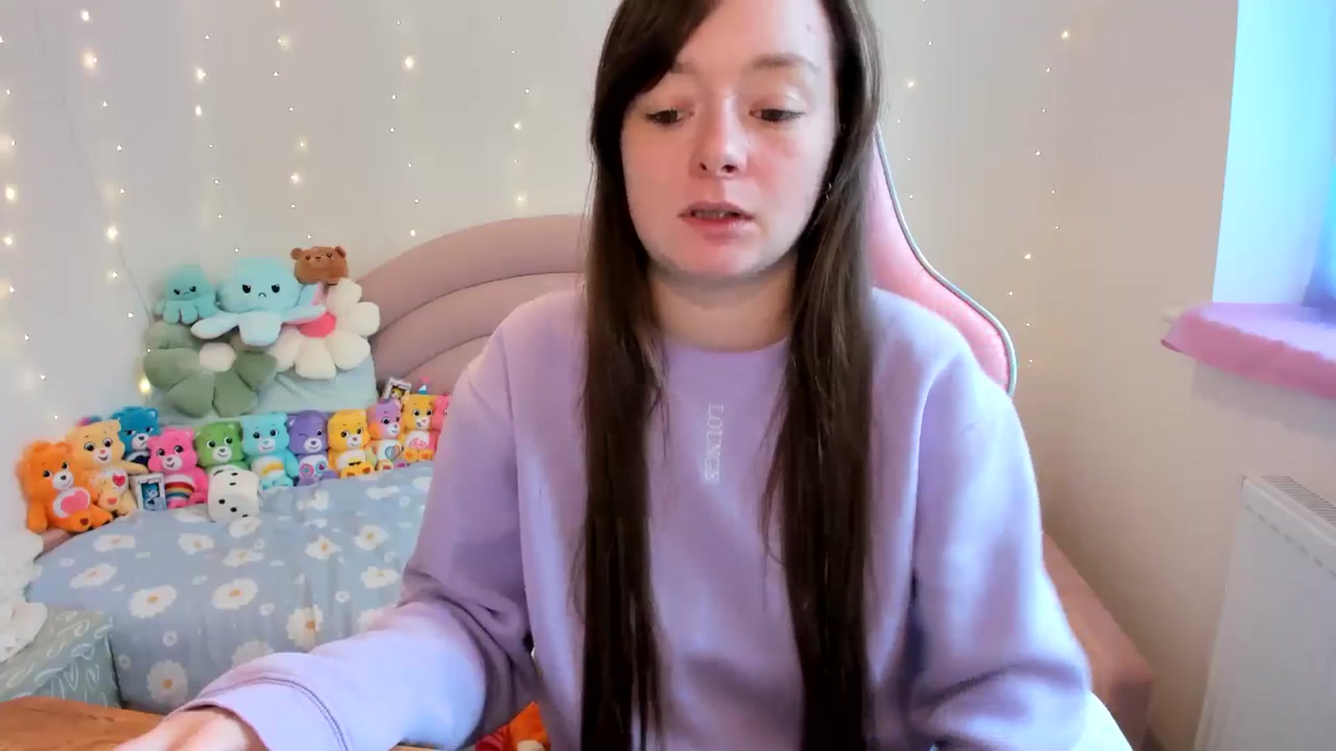 Gallery image thumbnail from JessieBear_'s myfreecams stream on, 10/18/2024, 14:20 image 3 of 20